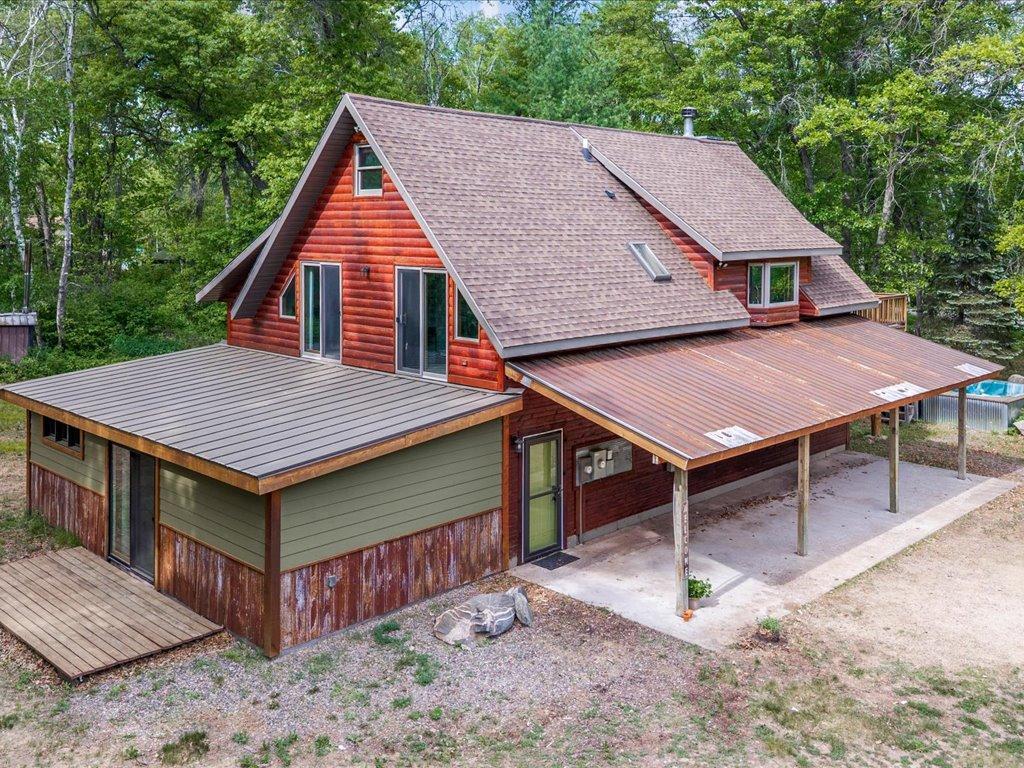 1997 single family home for sale at 42737 Blue Lane W in Emily, MN — 5 bed, 3 bath (photo 10 of 49)
