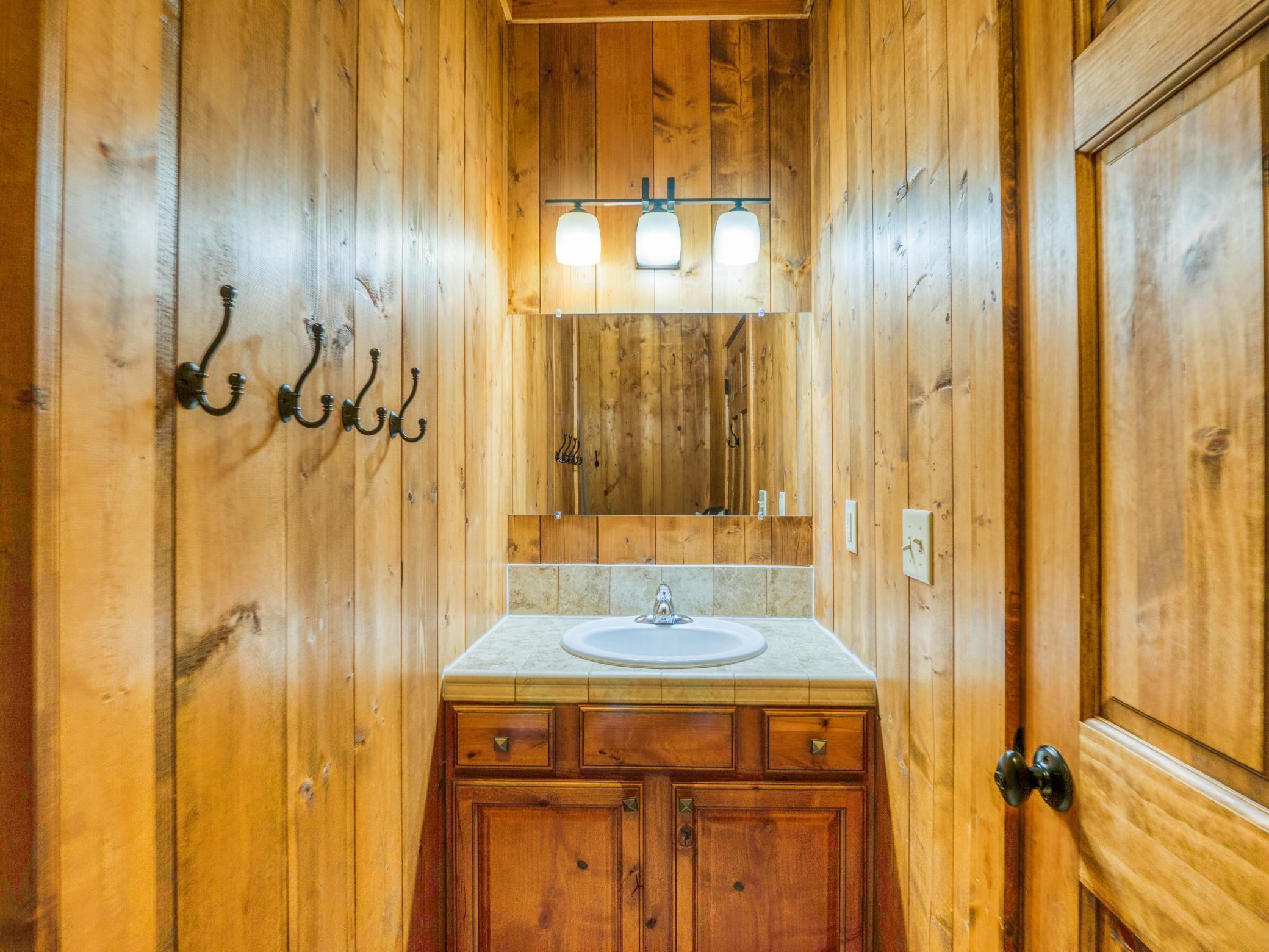 2015 single family home for sale at 18882 N Blackduck Lake Road NE, Unit 8 in Hines, MN — 4 bed, 4 bath (photo 24 of 99)