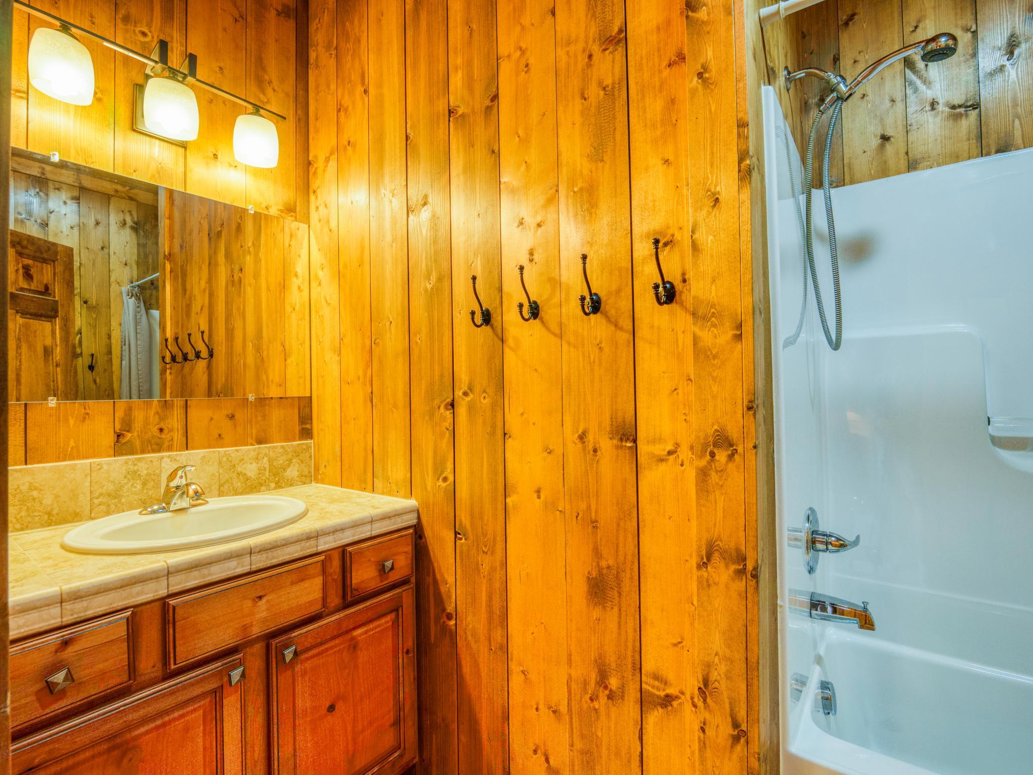2015 single family home for sale at 18882 N Blackduck Lake Road NE, Unit 8 in Hines, MN — 4 bed, 4 bath (photo 46 of 99)