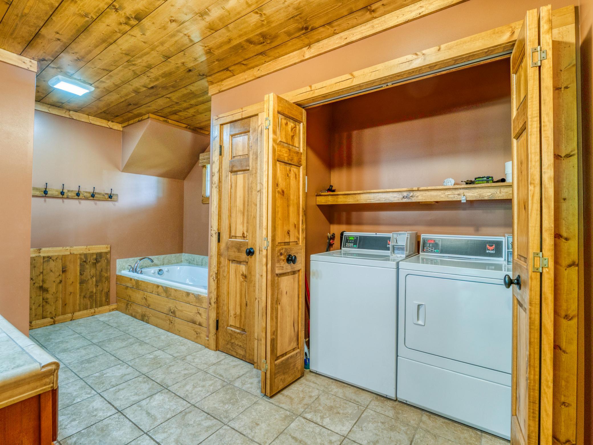 2015 single family home for sale at 18882 N Blackduck Lake Road NE, Unit 8 in Hines, MN — 4 bed, 4 bath (photo 64 of 99)
