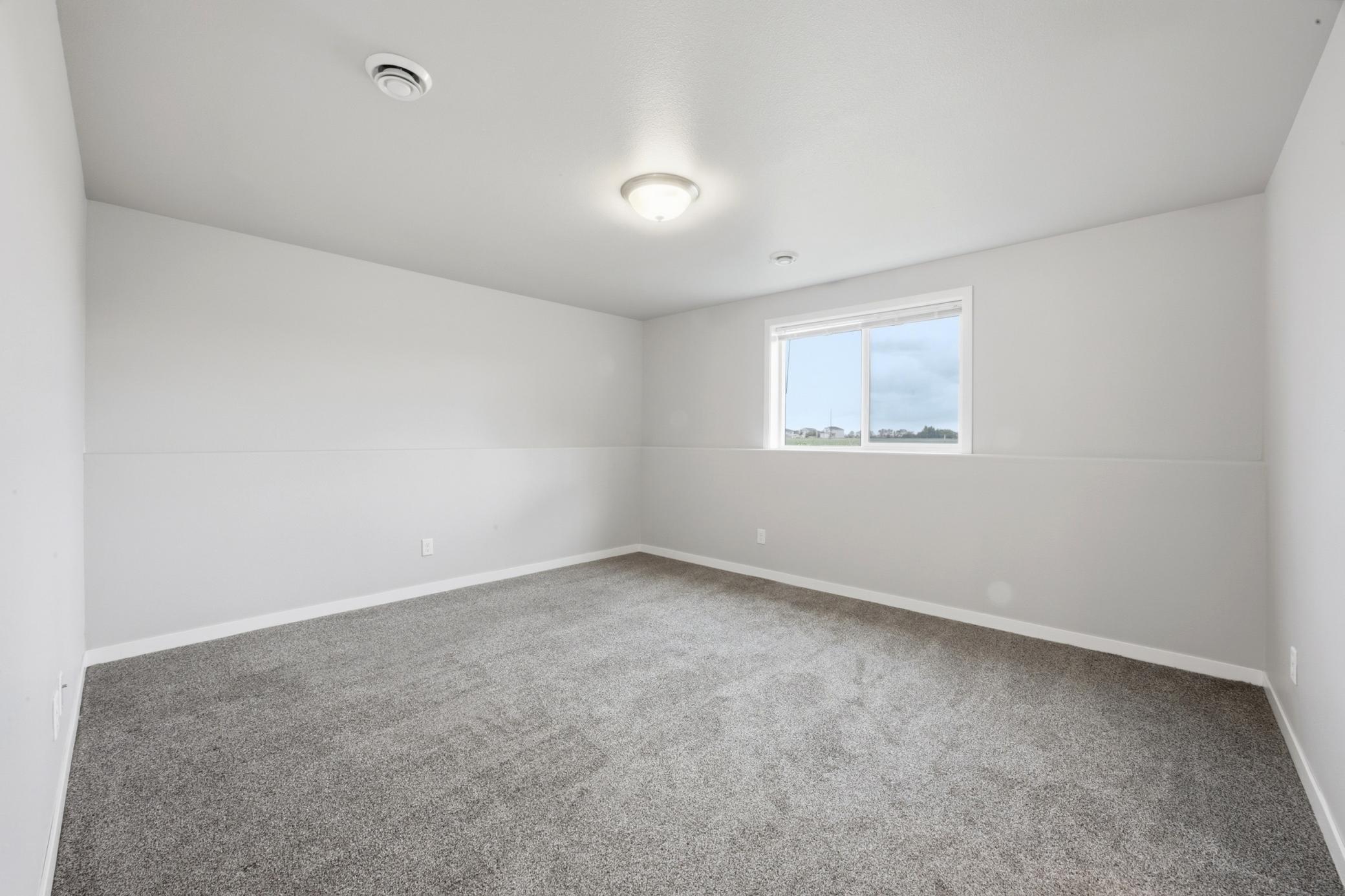 2016 single family home for sale at 4134 14th Avenue S in Moorhead, MN — 3 bed, 3 bath (photo 19 of 24)