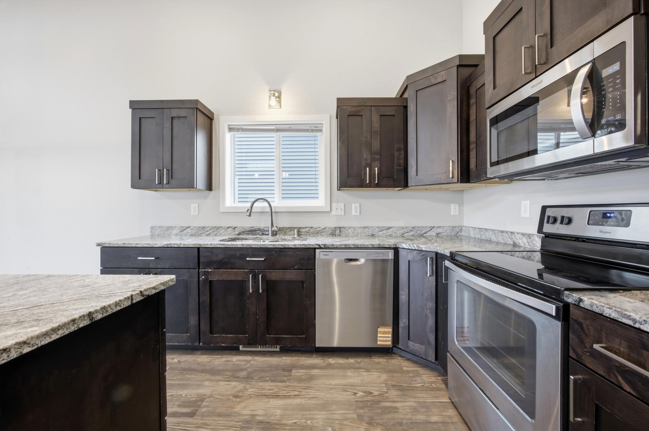 2016 single family home for sale at 4134 14th Avenue S in Moorhead, MN — 3 bed, 3 bath (photo 9 of 24)