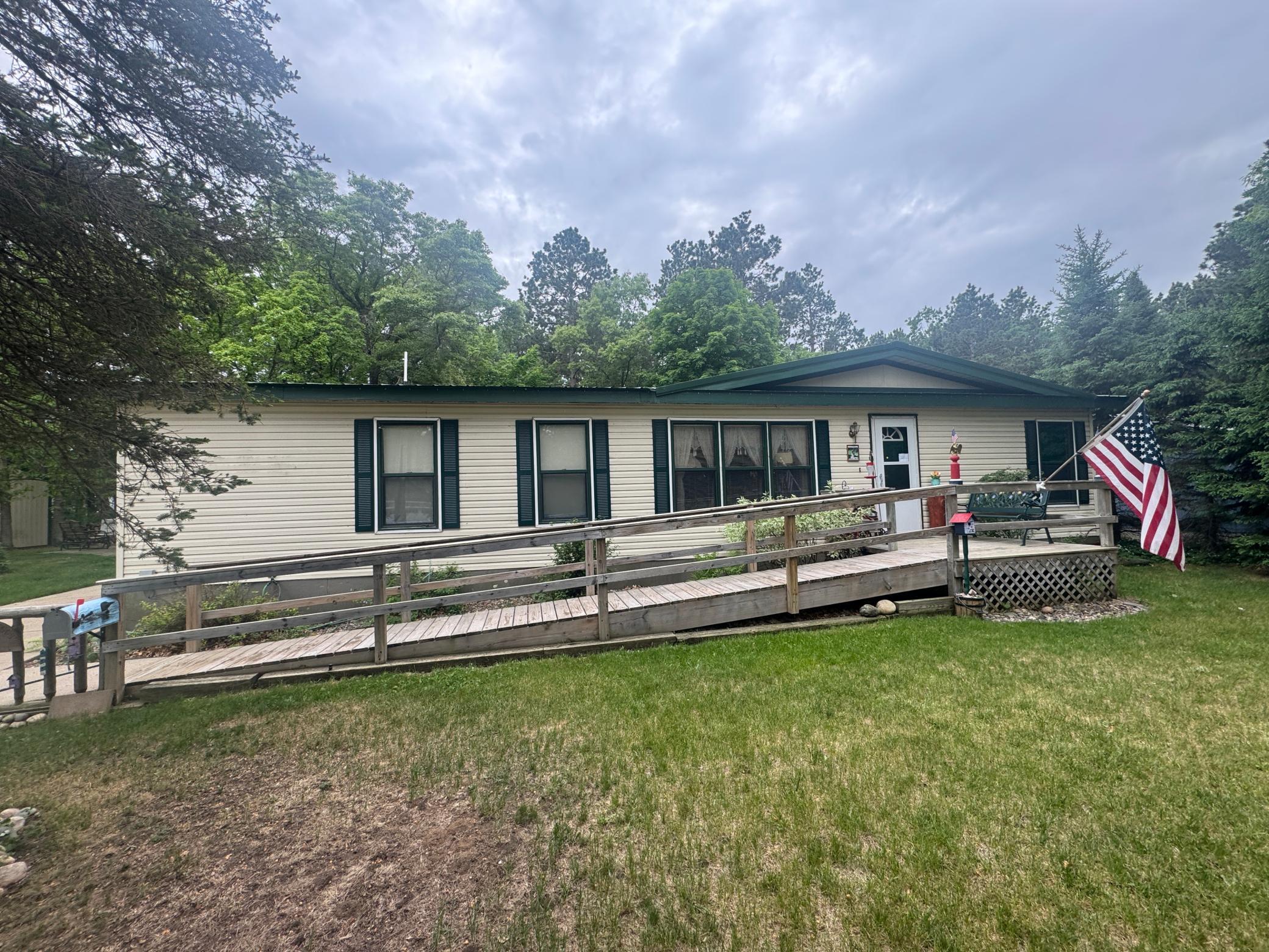 1989 single family home for sale at 15603 Explorer Circle in Park Rapids, MN — 3 bed, 2 bath (photo 2 of 21)