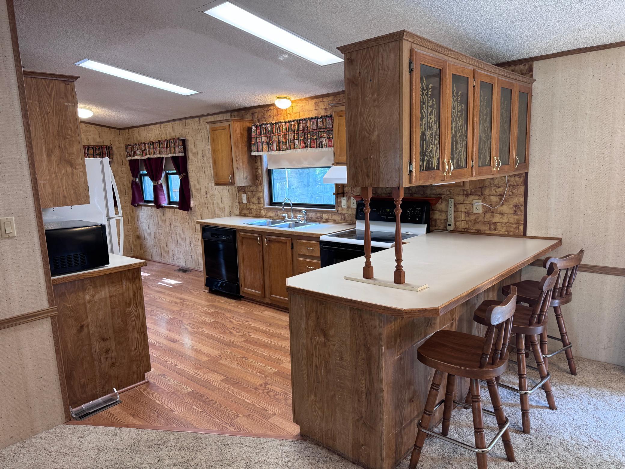 1989 single family home for sale at 15603 Explorer Circle in Park Rapids, MN — 3 bed, 2 bath (photo 4 of 21)