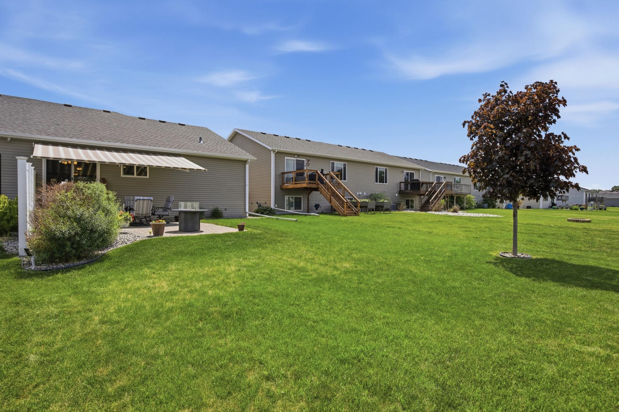 2015 twin home for sale at 1426 Goldenwood Drive in West Fargo, ND — 3 bed, 3 bath (photo 41 of 55)