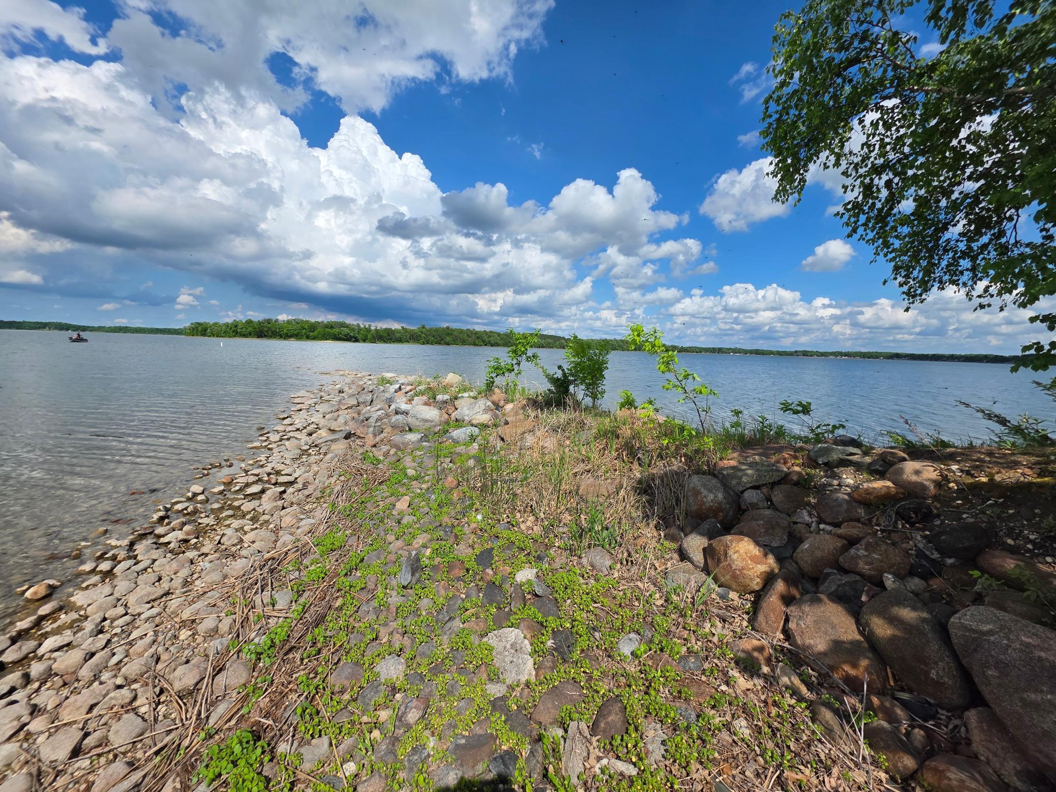 1977 single family home for sale at 20885 Leona Beach Road in Rochert, MN — 3 bed, 1 bath (photo 15 of 39)