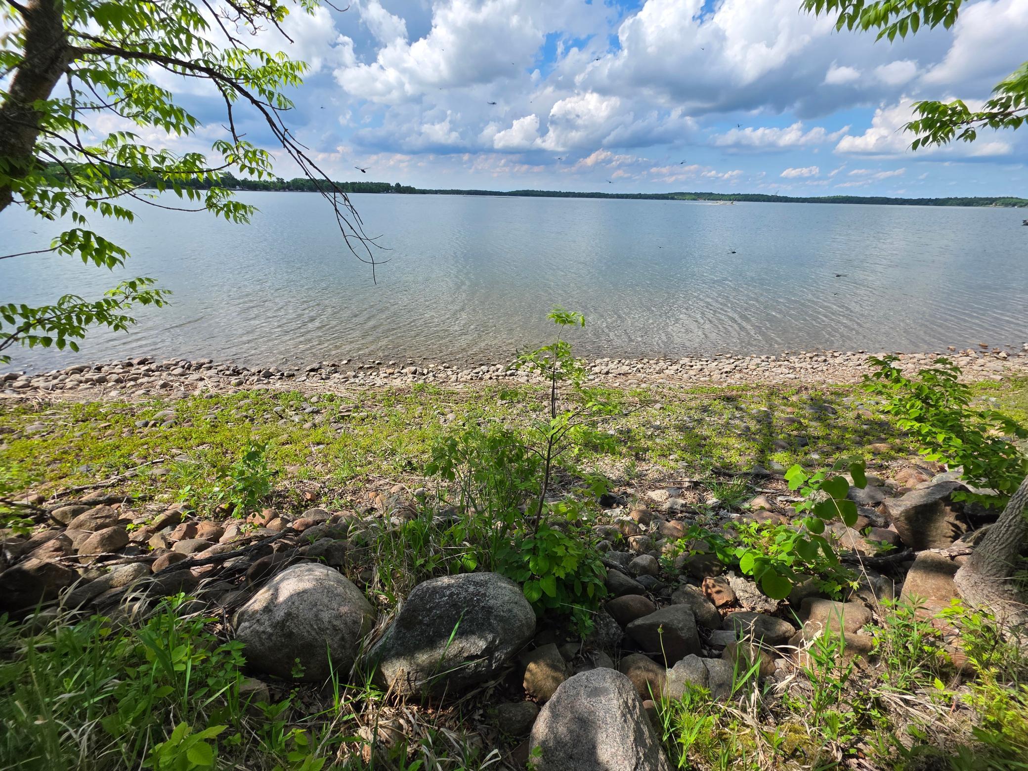 1977 single family home for sale at 20885 Leona Beach Road in Rochert, MN — 3 bed, 1 bath (photo 16 of 39)