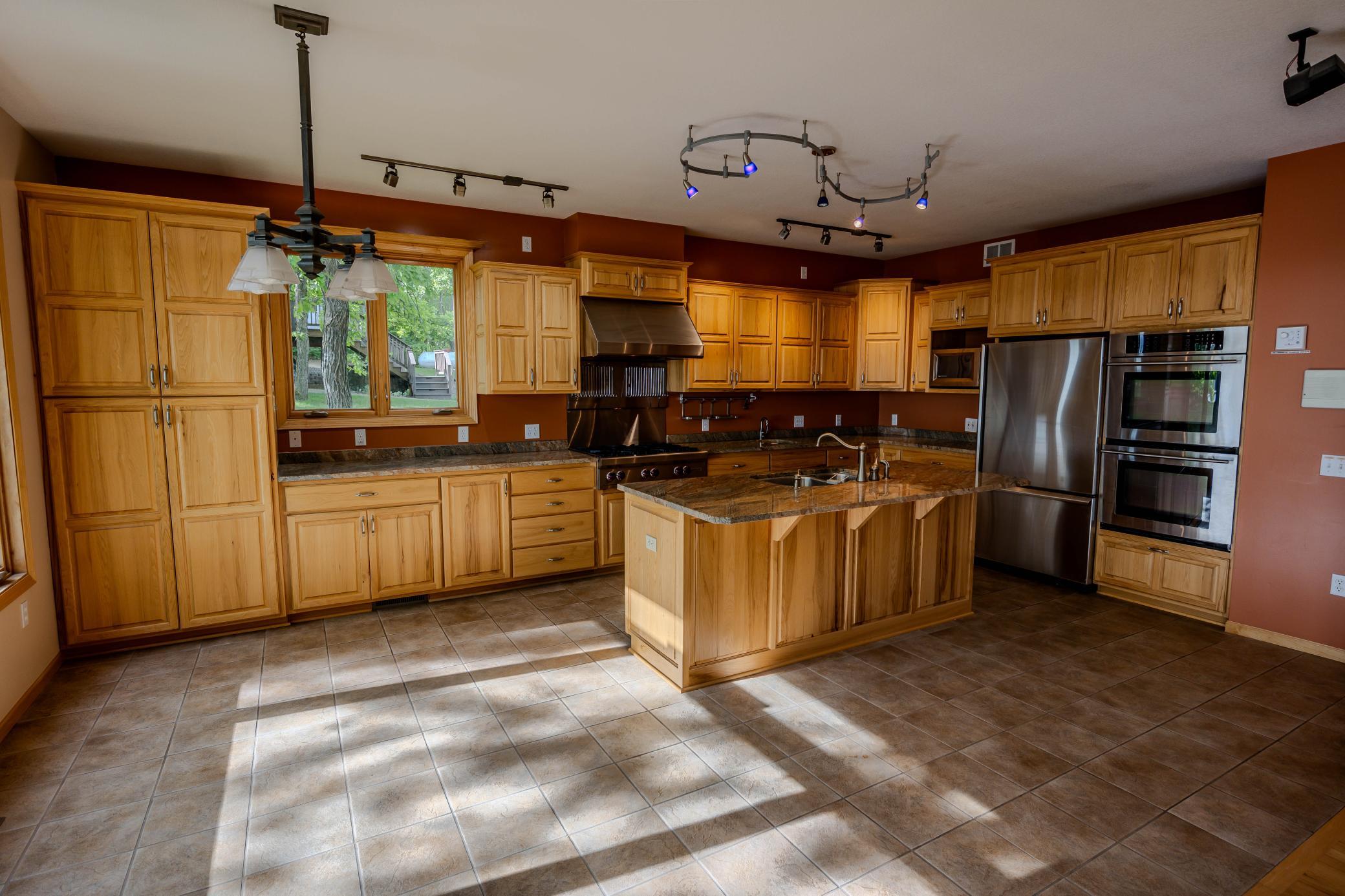 2005 single family home for sale at 12284 Bayberry Drive in Menahga, MN — 4 bed, 4 bath (photo 5 of 34)