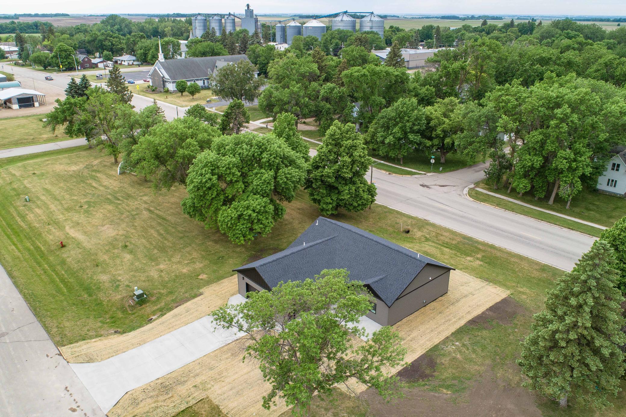 313 1st Street NE, Rothsay MN 56579 - Photo 5 of 32