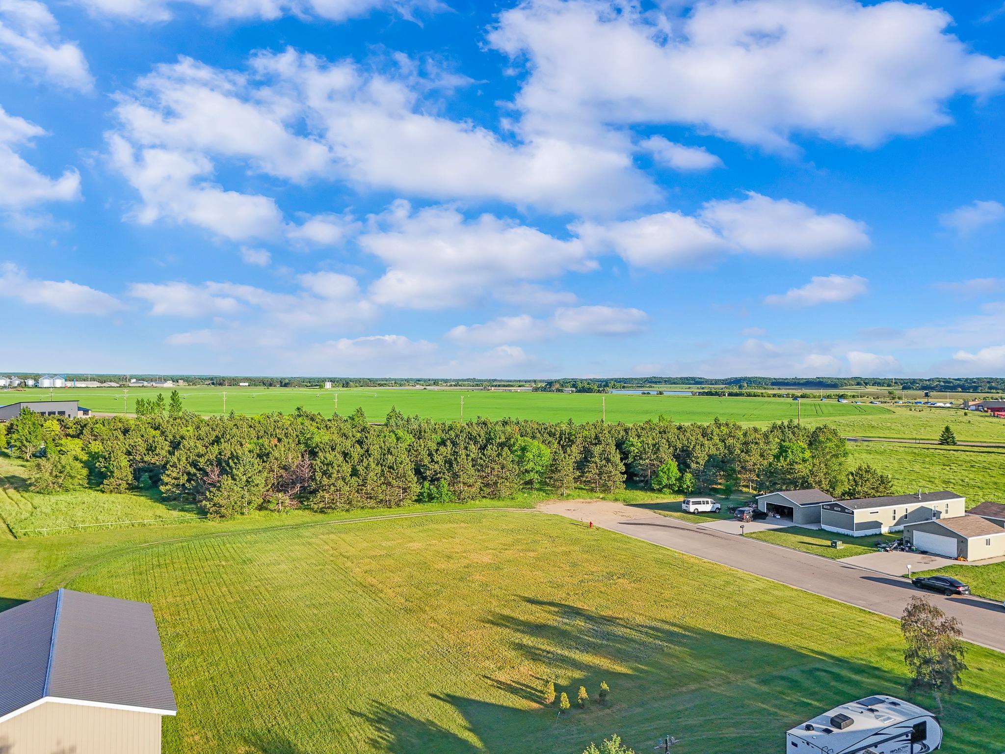 707 4th St SE, Perham MN 56573 - Photo 5 of 10