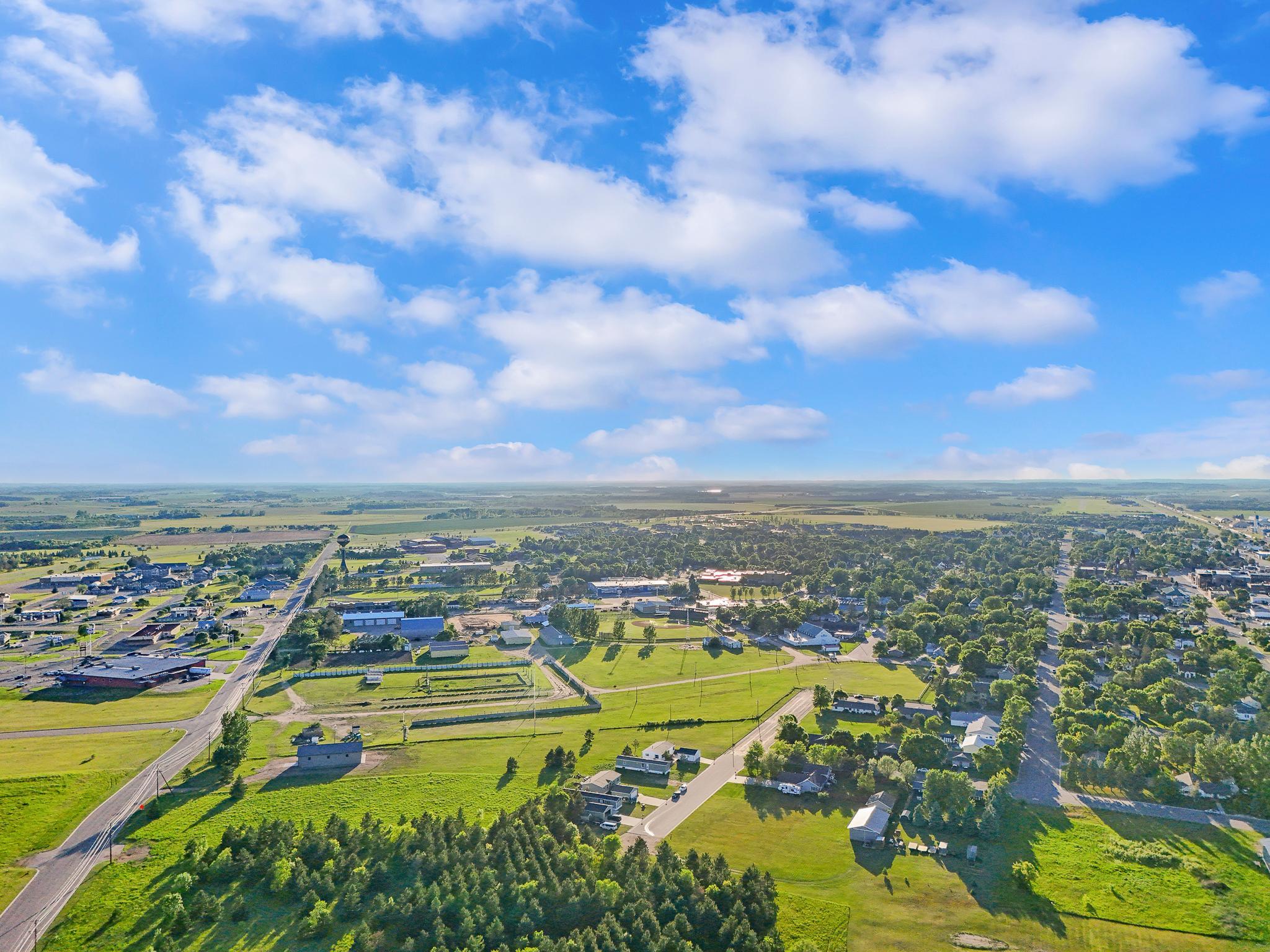 707 4th St SE, Perham MN 56573 - Photo 8 of 10