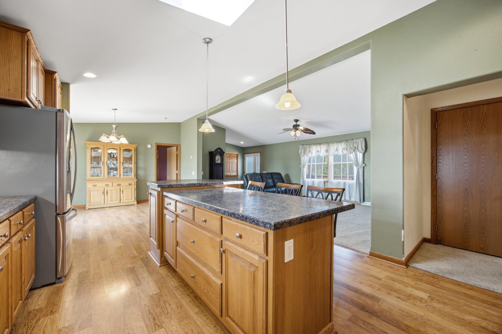 2010 single family home for sale at 20371 180th Avenue N in Ulen, MN — 5 bed, 3 bath (photo 11 of 52)
