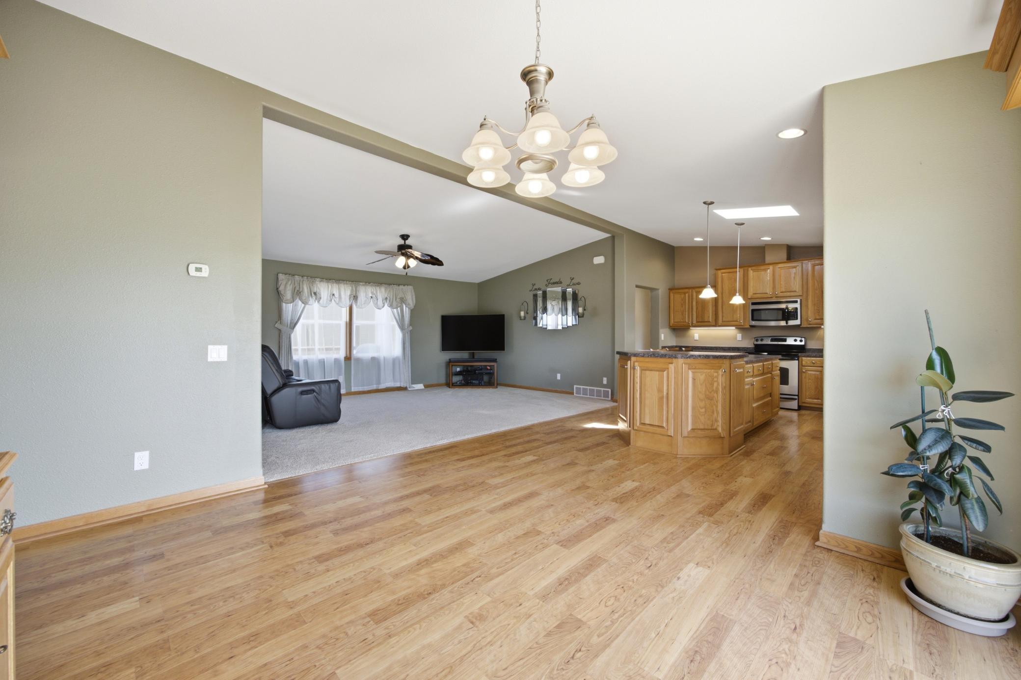 2010 single family home for sale at 20371 180th Avenue N in Ulen, MN — 5 bed, 3 bath (photo 15 of 52)