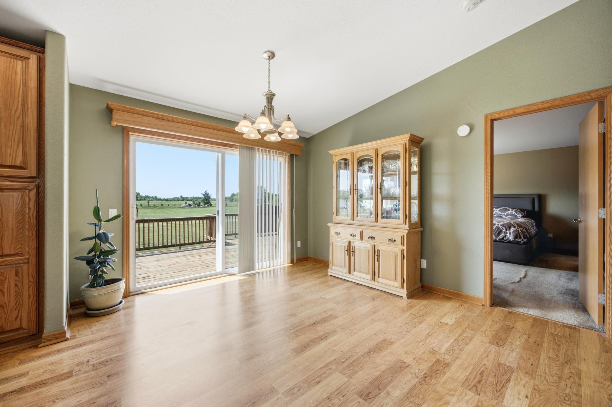 2010 single family home for sale at 20371 180th Avenue N in Ulen, MN — 5 bed, 3 bath (photo 20 of 52)