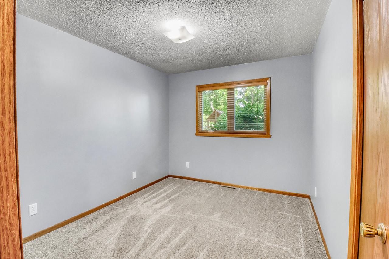 2206 Chancery S Street, Moorhead MN 56560 - Photo 20 of 49
