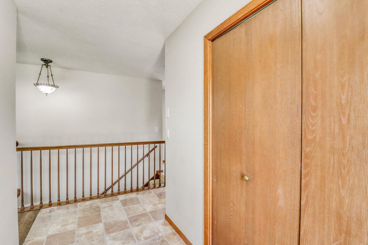 2206 Chancery S Street, Moorhead MN 56560 - Photo 3 of 49