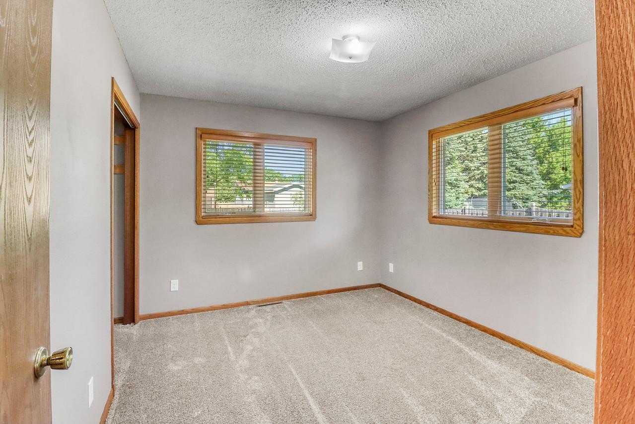 2206 Chancery S Street, Moorhead MN 56560 - Photo 22 of 49