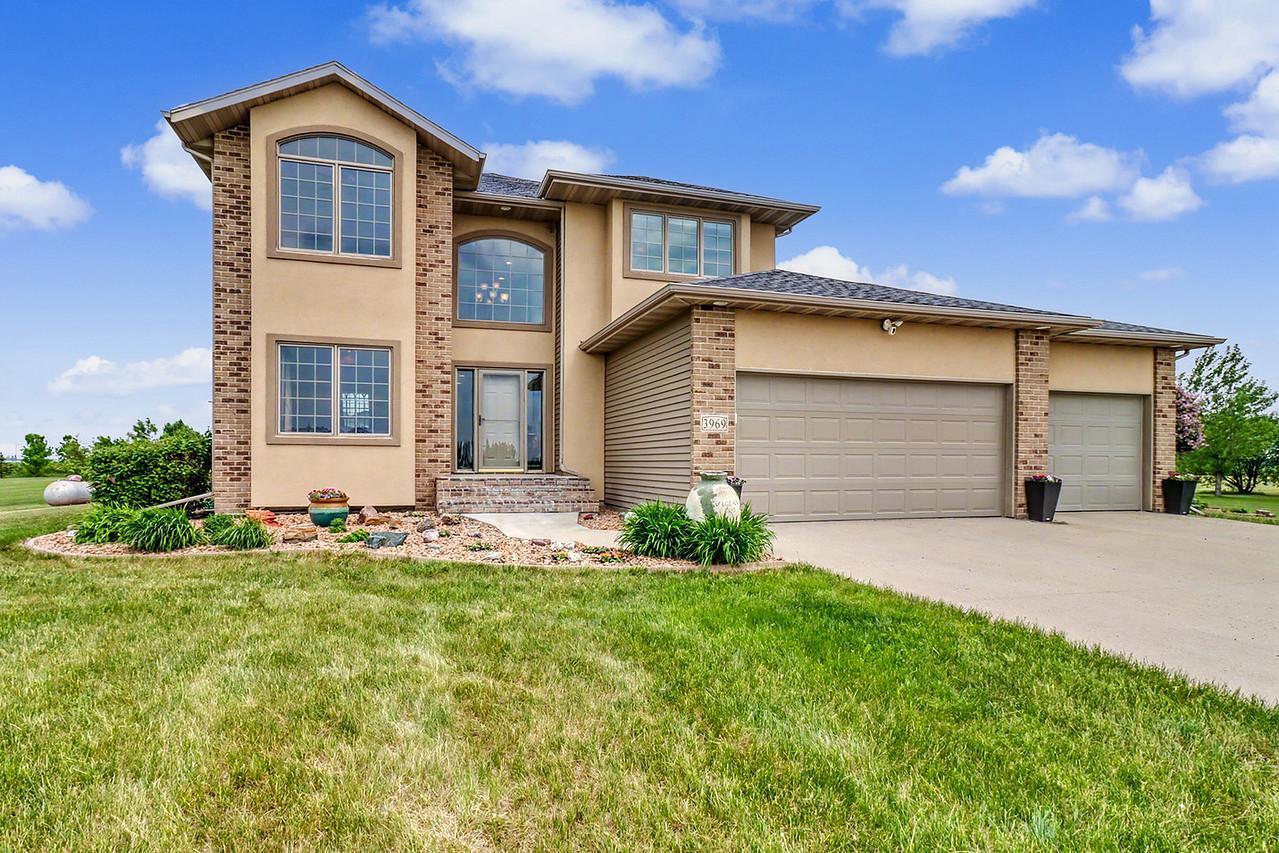3969 85th Avenue N, Moorhead MN 56560 - Photo 2 of 61