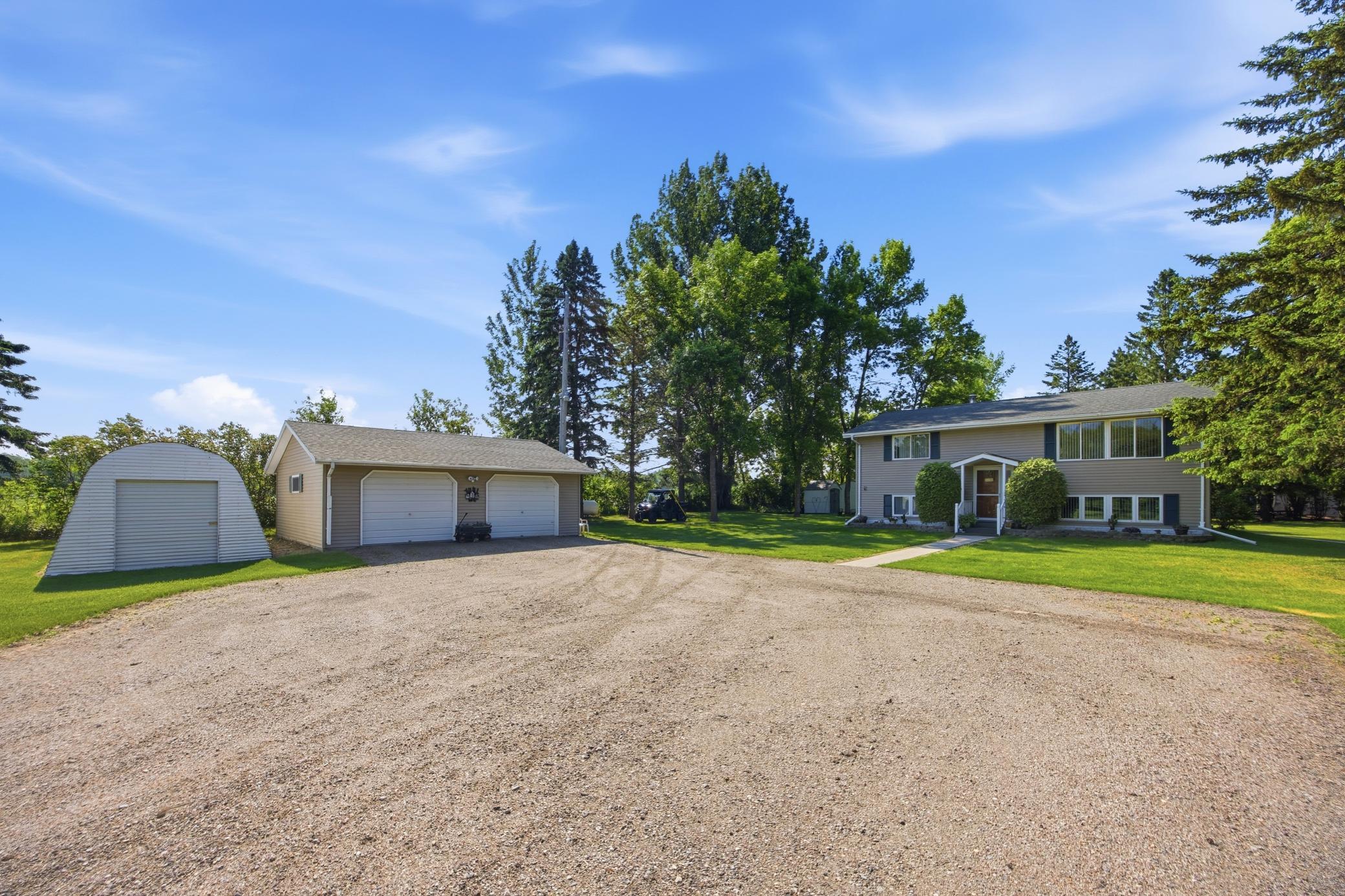 1979 single family home for sale at 3951 180th Avenue in Twin Valley, MN — 3 bed, 1 bath (photo 4 of 54)
