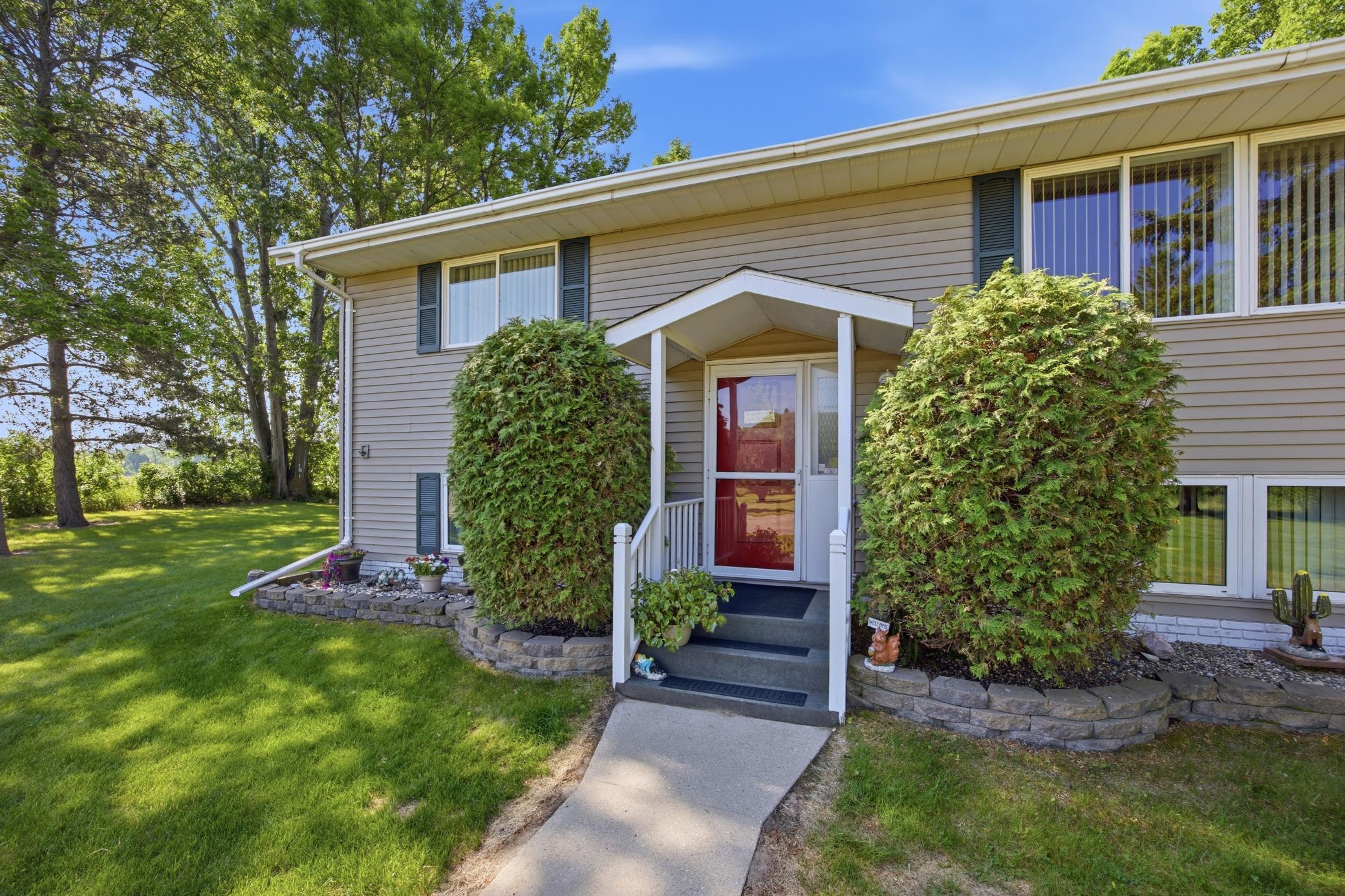 1979 single family home for sale at 3951 180th Avenue in Twin Valley, MN — 3 bed, 1 bath (photo 6 of 54)