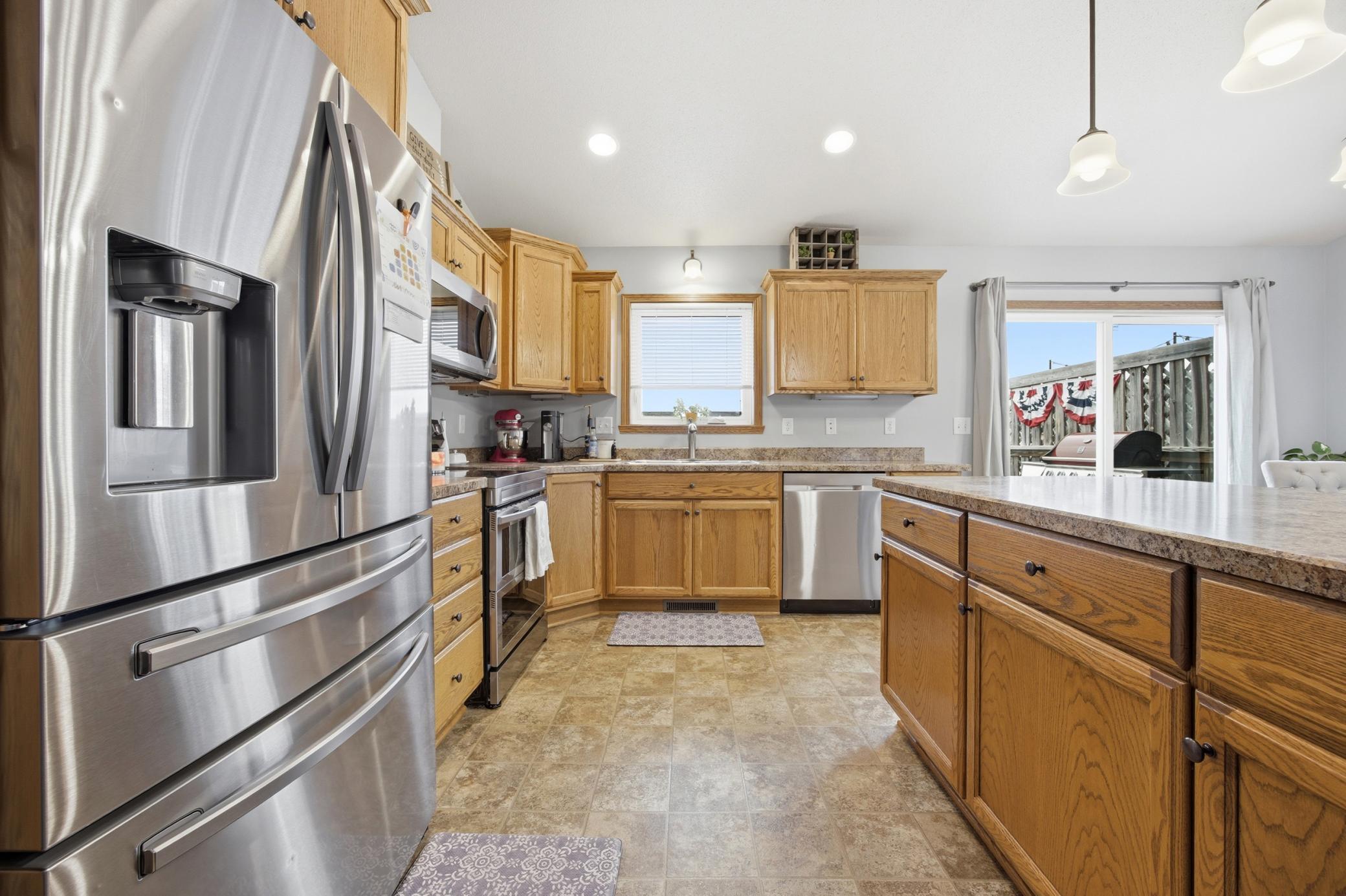 1551 34TH Avenue S, Moorhead MN 56560 - Photo 4 of 27