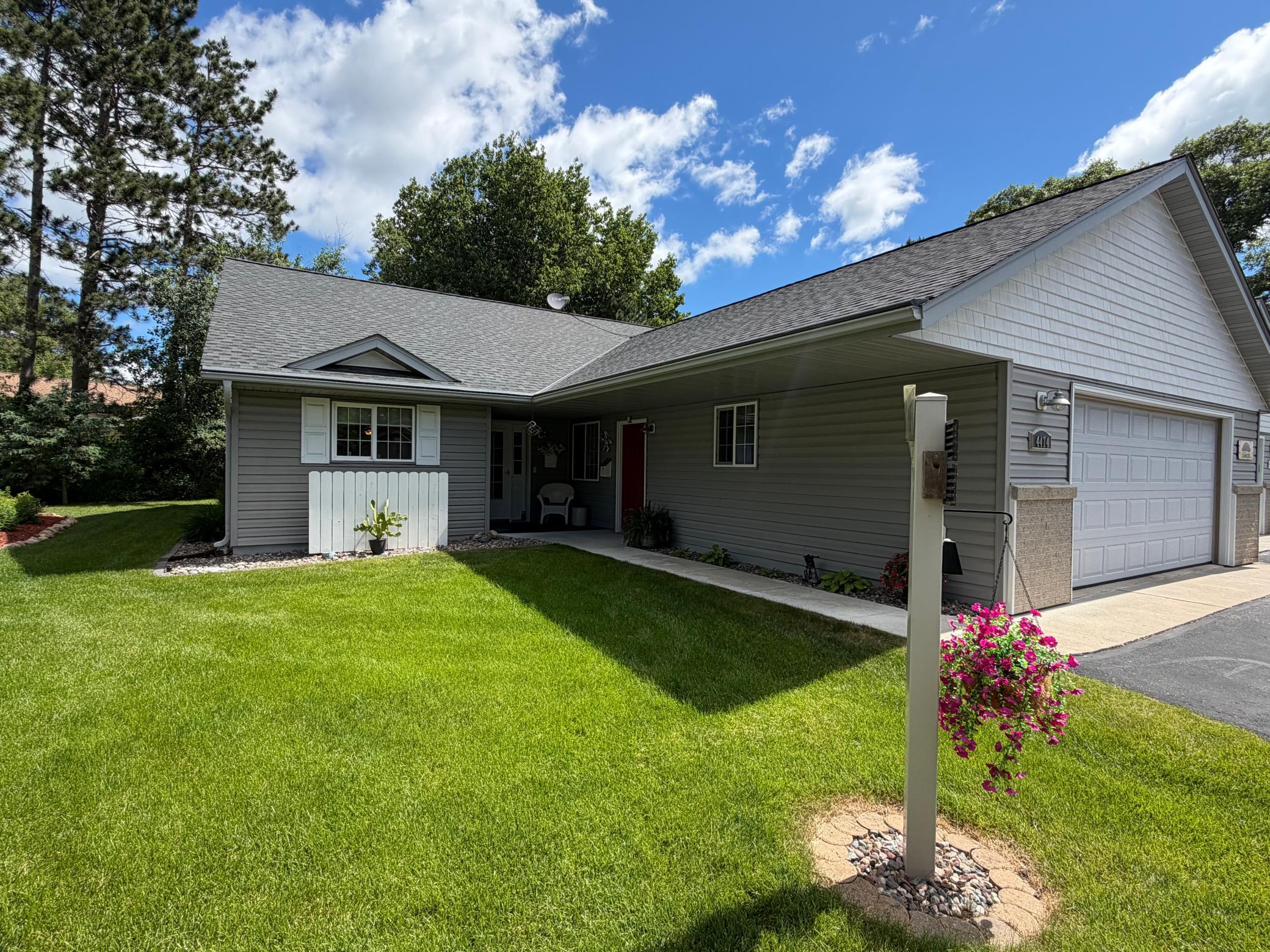 2005 townhouse for sale at 4474 Griffin Circle in Pequot Lakes, MN — 3 bed, 2 bath