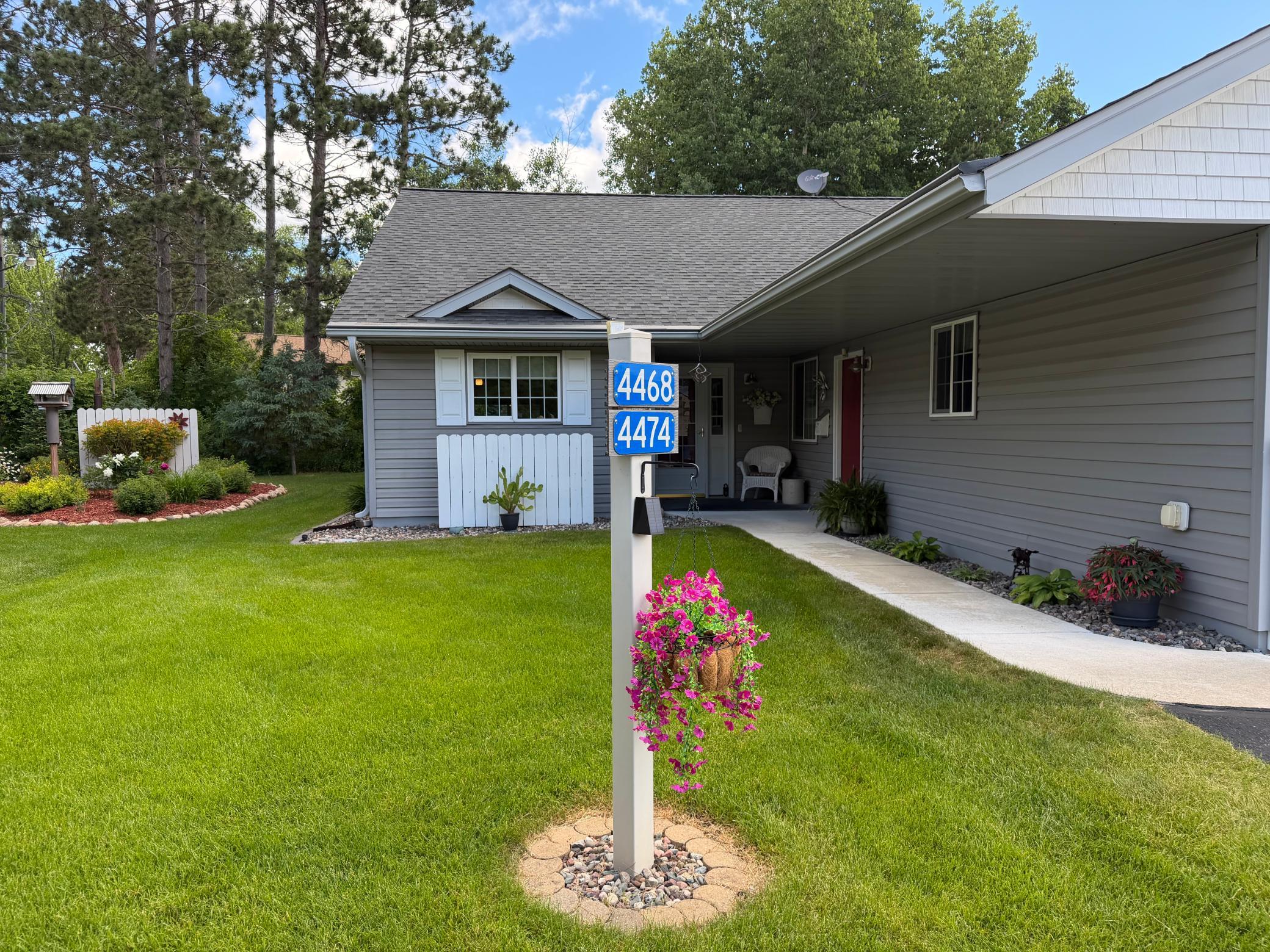 2005 townhouse for sale at 4474 Griffin Circle in Pequot Lakes, MN — 3 bed, 2 bath (photo 2 of 35)