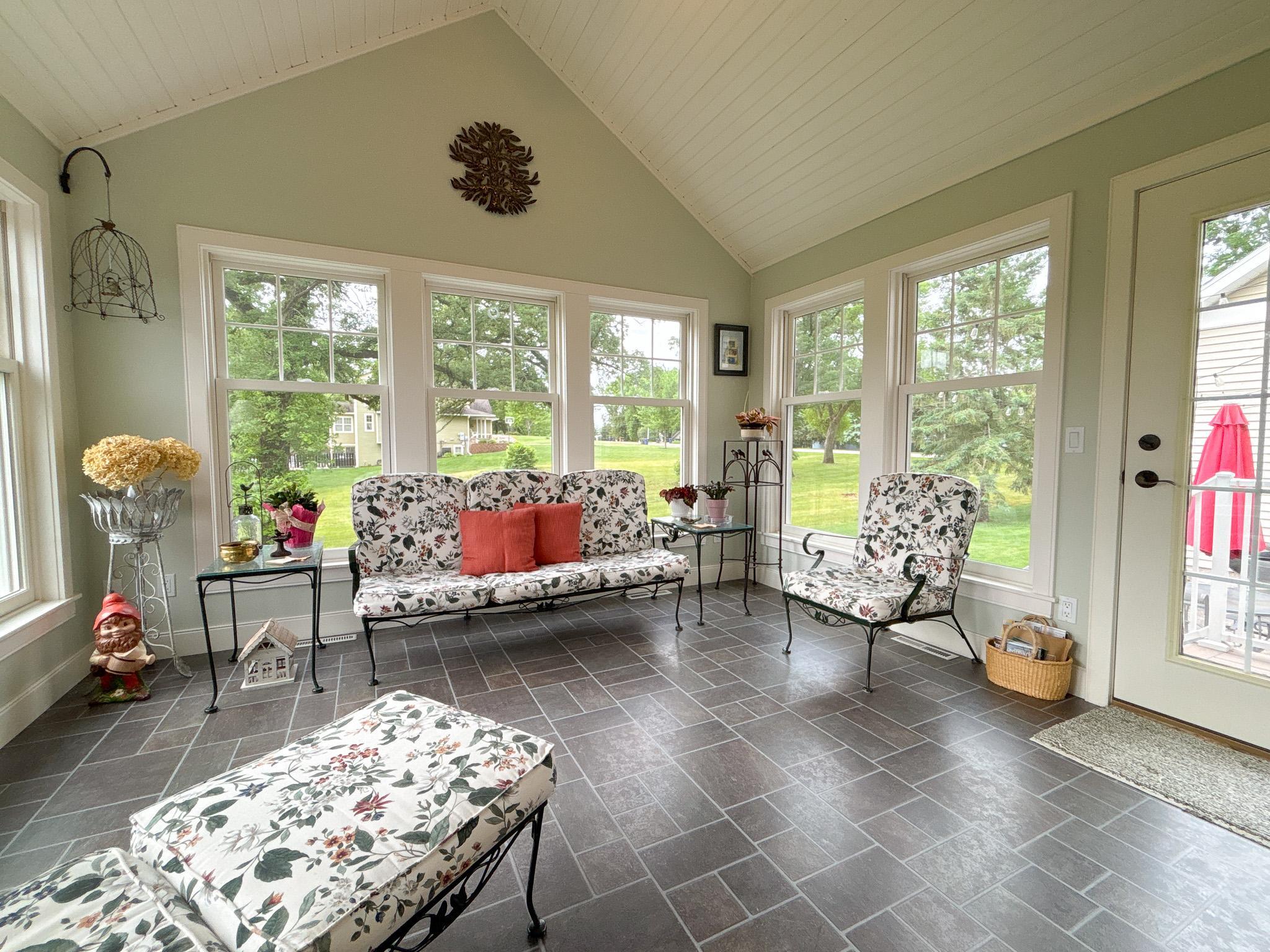 2003 single family home for sale at 1810 Minnehuta Drive in Fergus Falls, MN — 4 bed, 4 bath (photo 35 of 72)