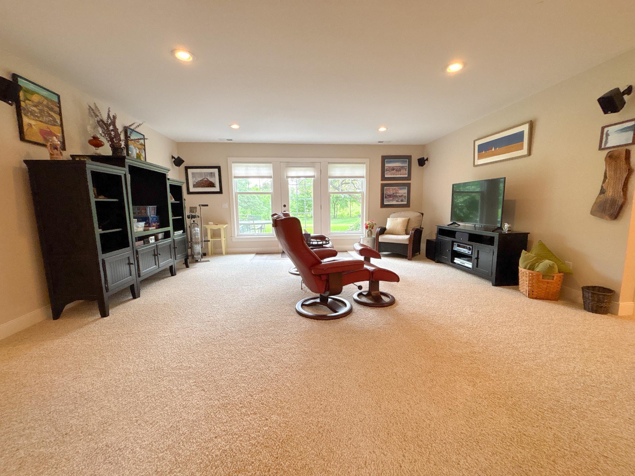 2003 single family home for sale at 1810 Minnehuta Drive in Fergus Falls, MN — 4 bed, 4 bath (photo 40 of 72)
