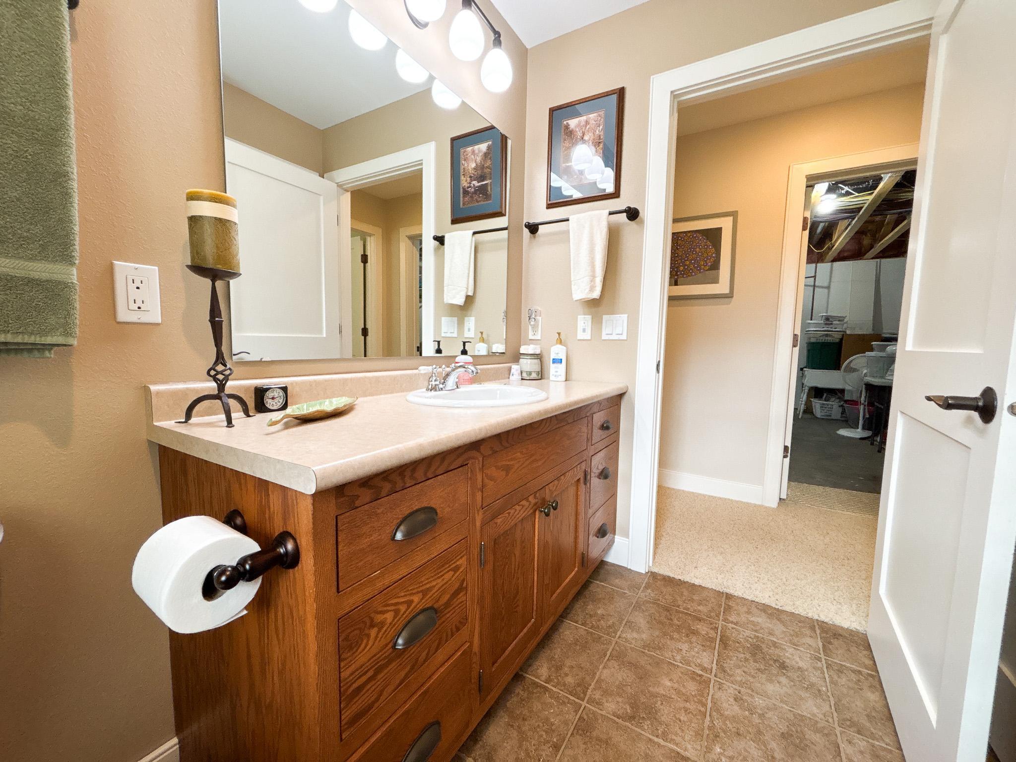 2003 single family home for sale at 1810 Minnehuta Drive in Fergus Falls, MN — 4 bed, 4 bath (photo 47 of 72)