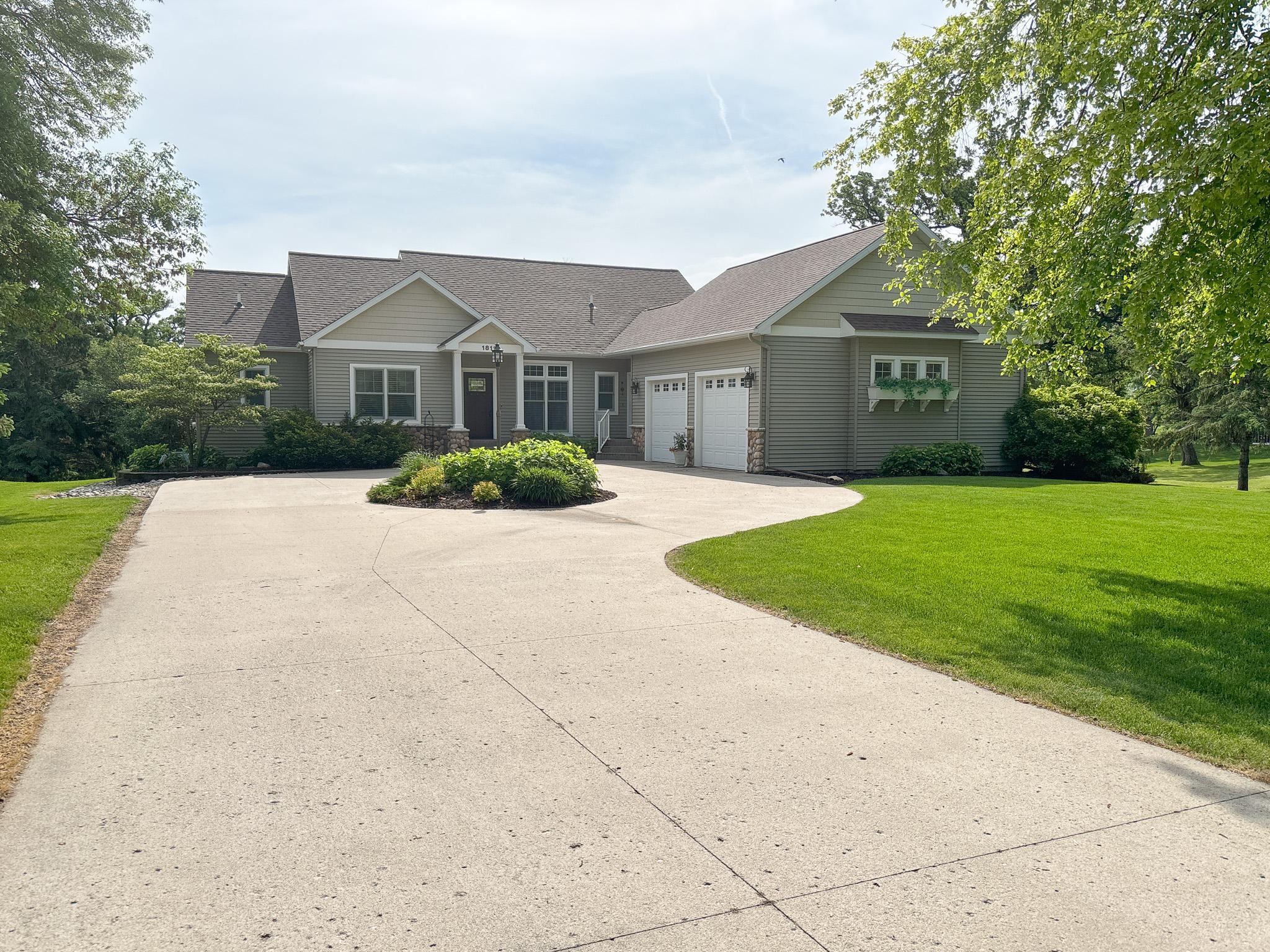2003 single family home for sale at 1810 Minnehuta Drive in Fergus Falls, MN — 4 bed, 4 bath (photo 50 of 72)