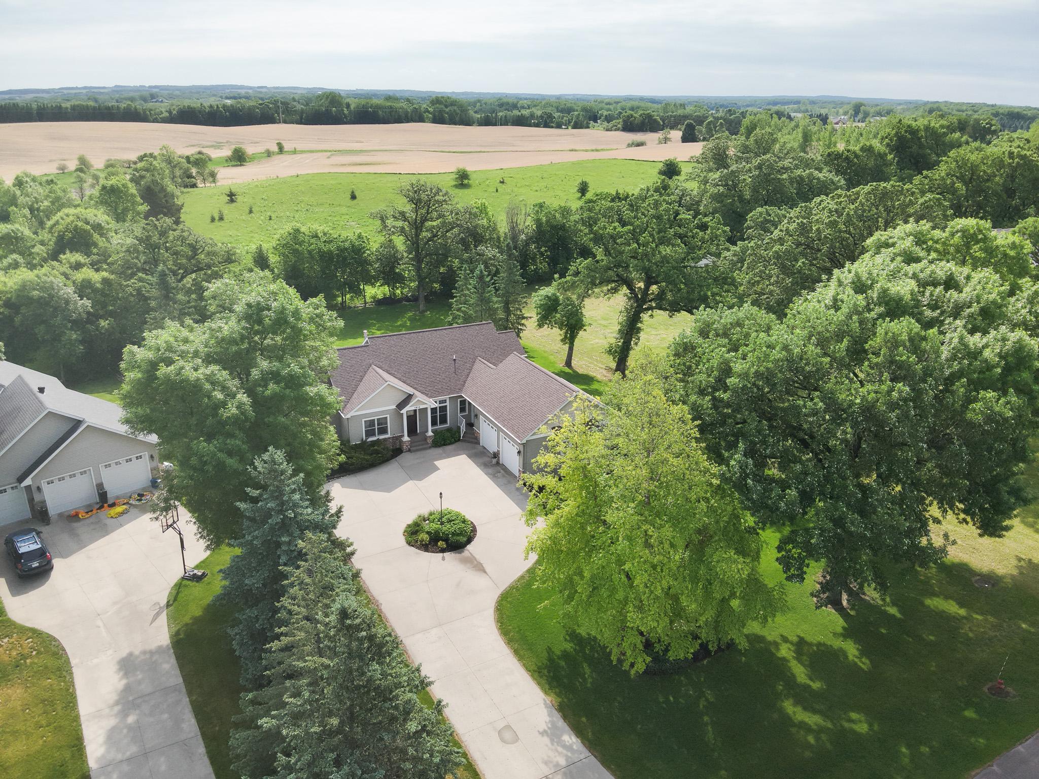2003 single family home for sale at 1810 Minnehuta Drive in Fergus Falls, MN — 4 bed, 4 bath (photo 66 of 72)
