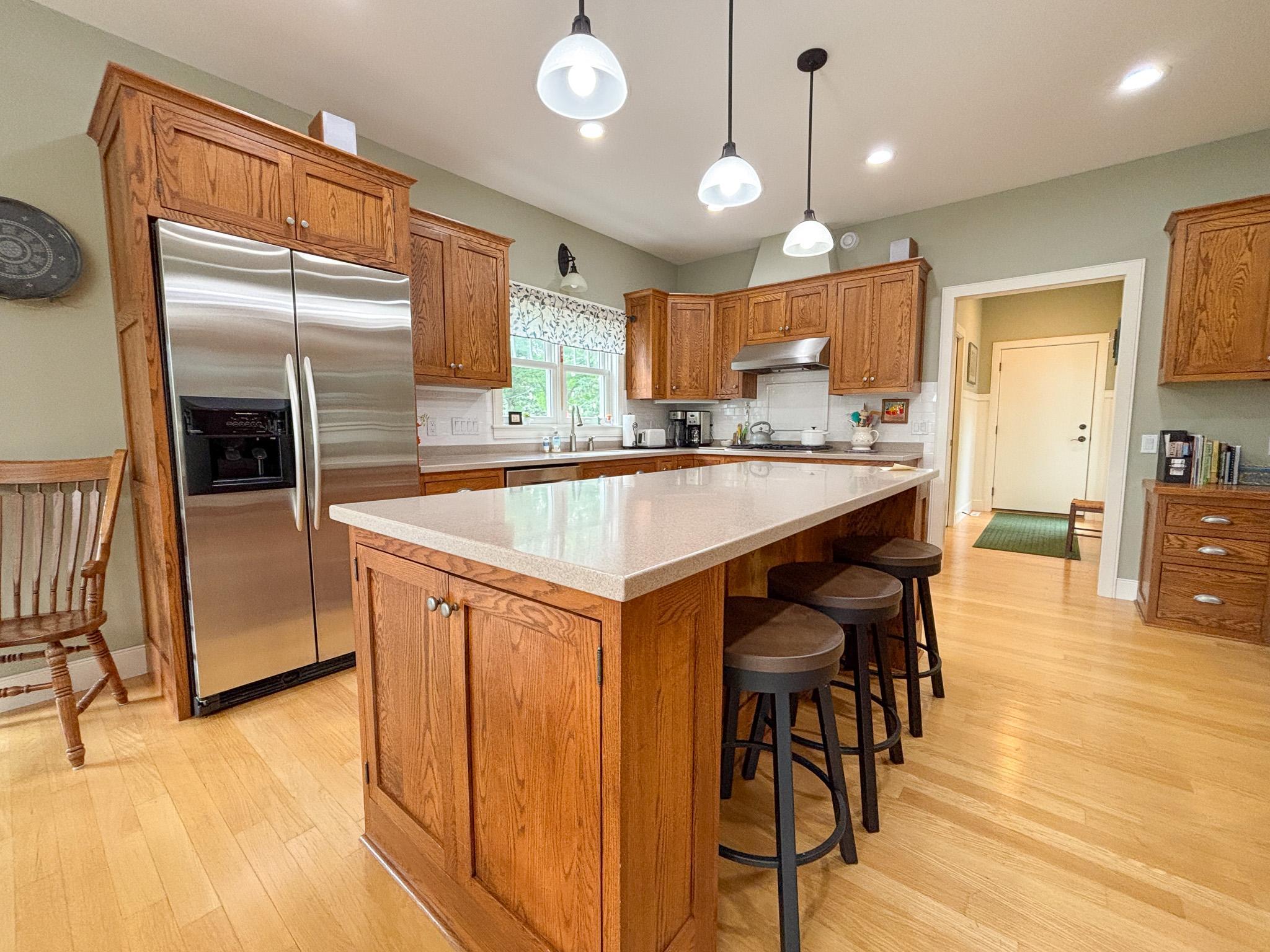 2003 single family home for sale at 1810 Minnehuta Drive in Fergus Falls, MN — 4 bed, 4 bath (photo 9 of 72)