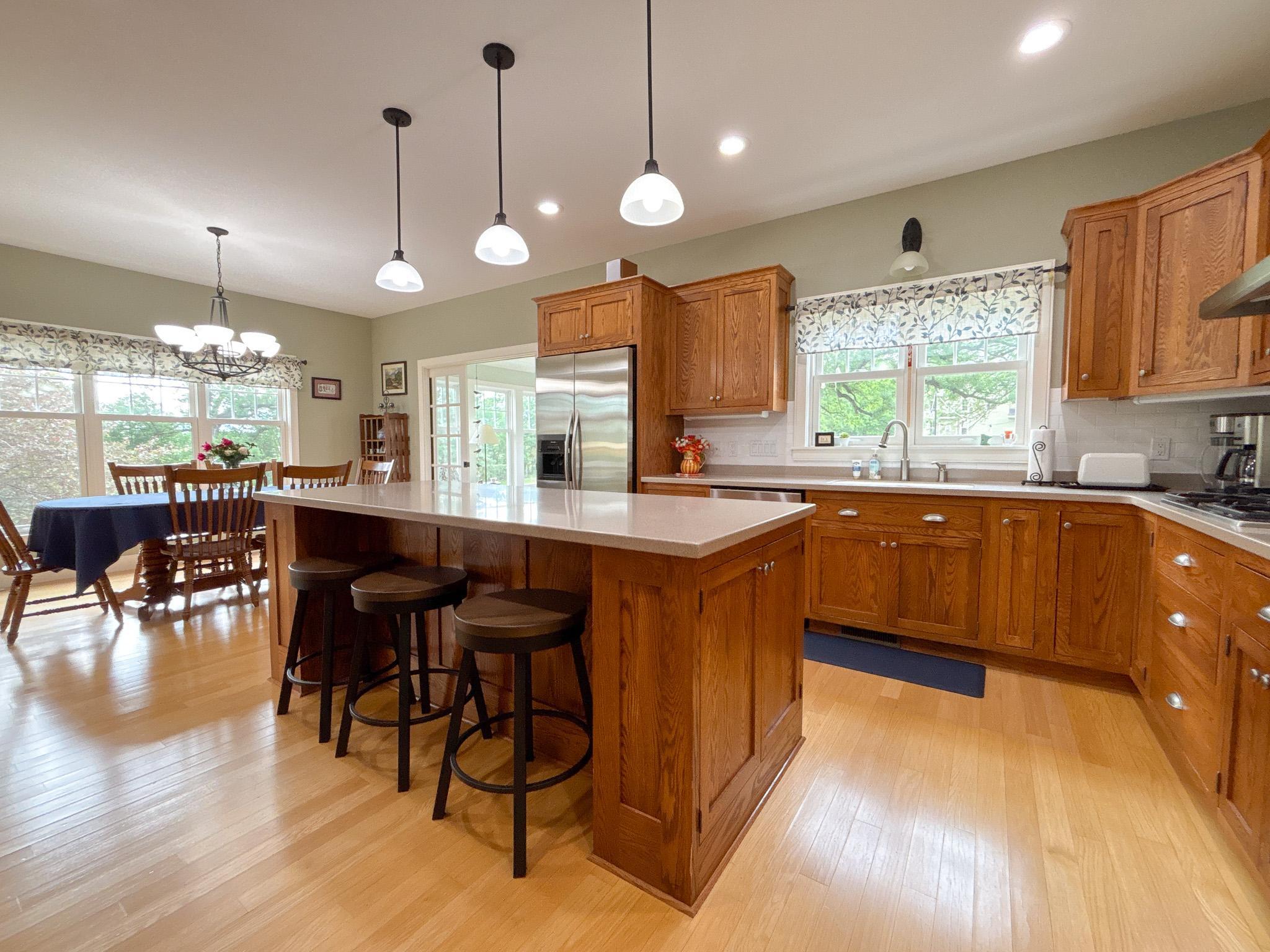 2003 single family home for sale at 1810 Minnehuta Drive in Fergus Falls, MN — 4 bed, 4 bath (photo 10 of 72)