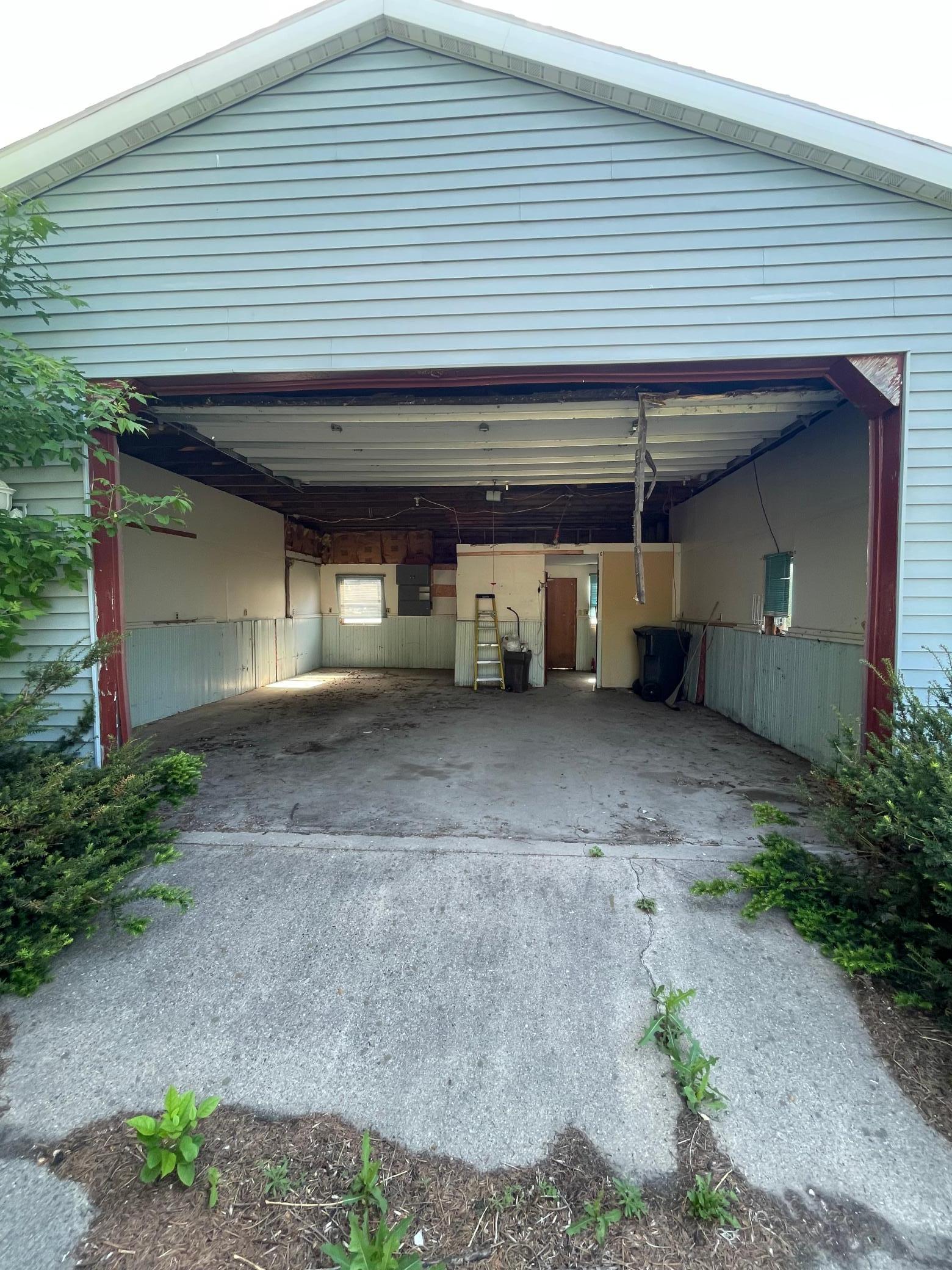 118 2nd Street SW, Hillsboro ND 58045 - Photo 14 of 21