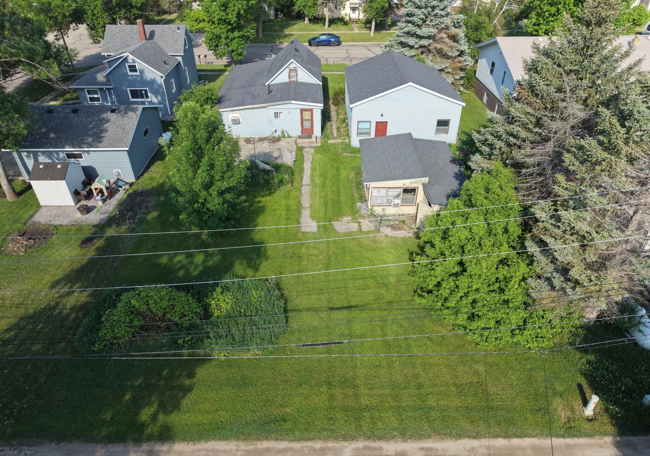 118 2nd Street SW, Hillsboro ND 58045 - Photo 18 of 21