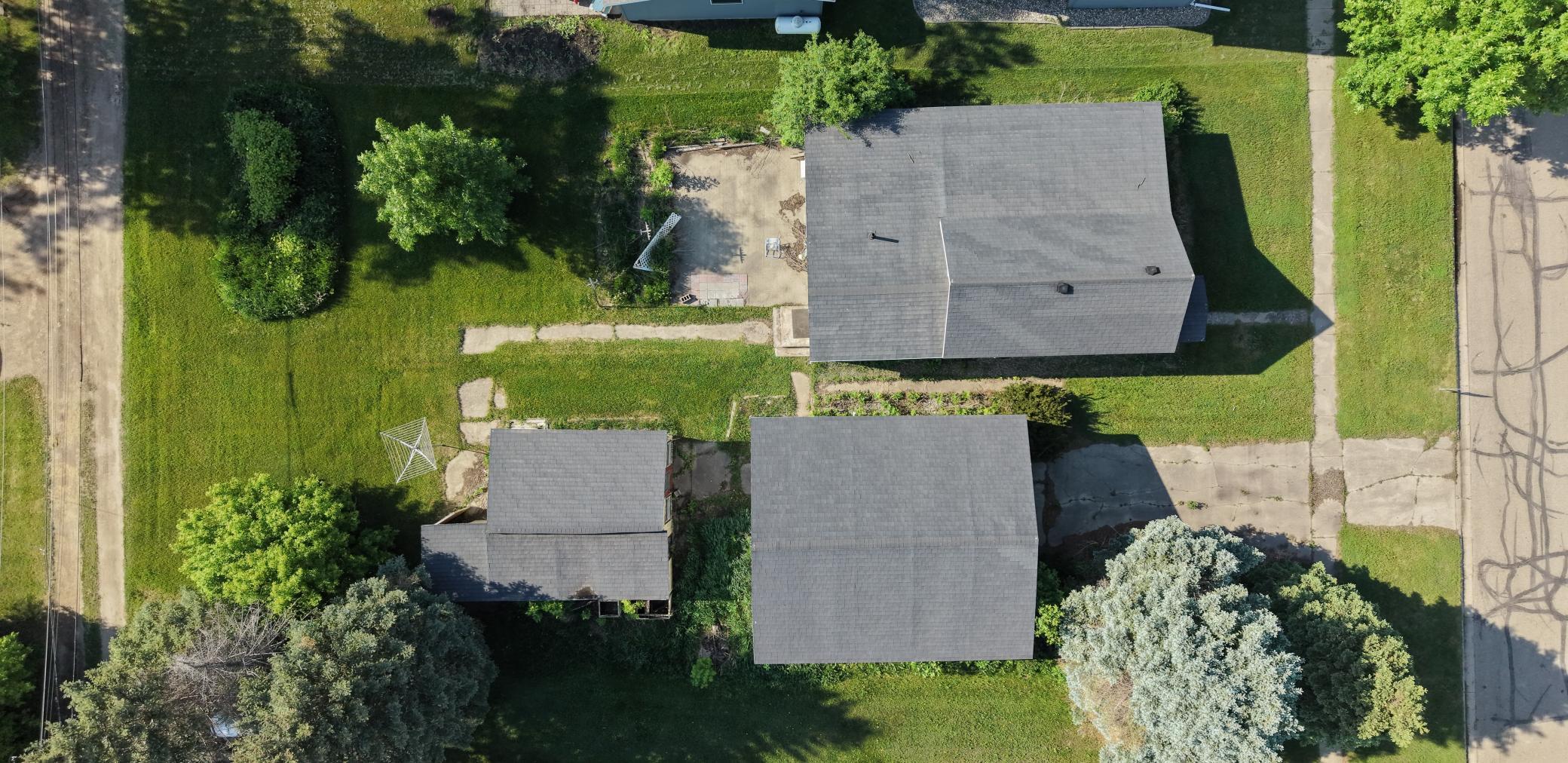 118 2nd Street SW, Hillsboro ND 58045 - Photo 3 of 21