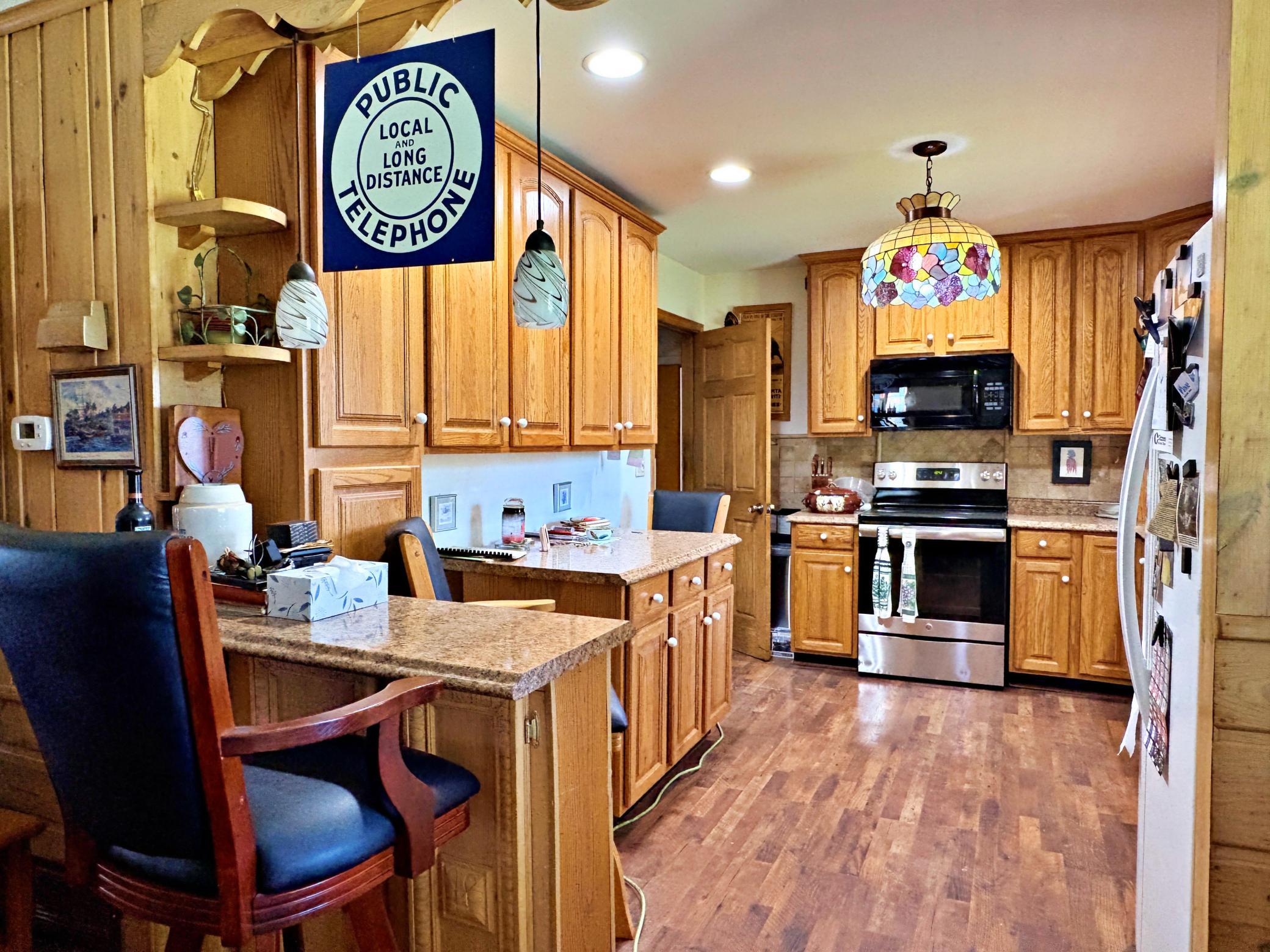 1950 single family home for sale at 19068 US 71 in Park Rapids, MN — 2 bed, 1 bath (photo 8 of 23)