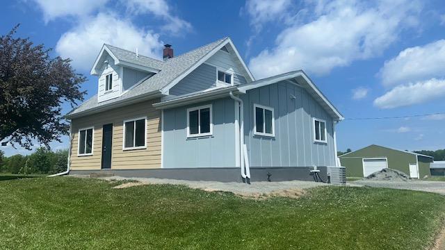 1944 single family home for sale at 2589 Lindgren Road NE in Bemidji, MN — 4 bed, 2 bath (photo 24 of 28)
