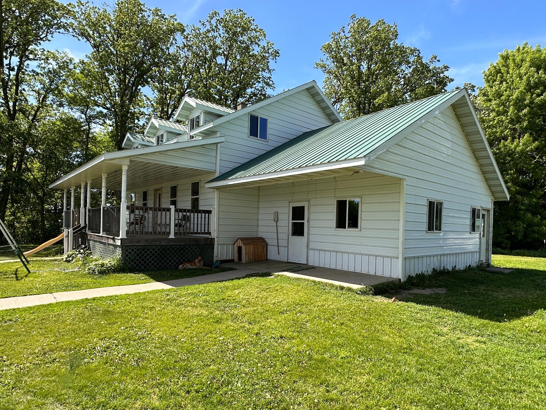 2001 single family home for sale at 27858 570th Avenue in Deer Creek, MN — 6 bed, 1 bath (photo 16 of 60)