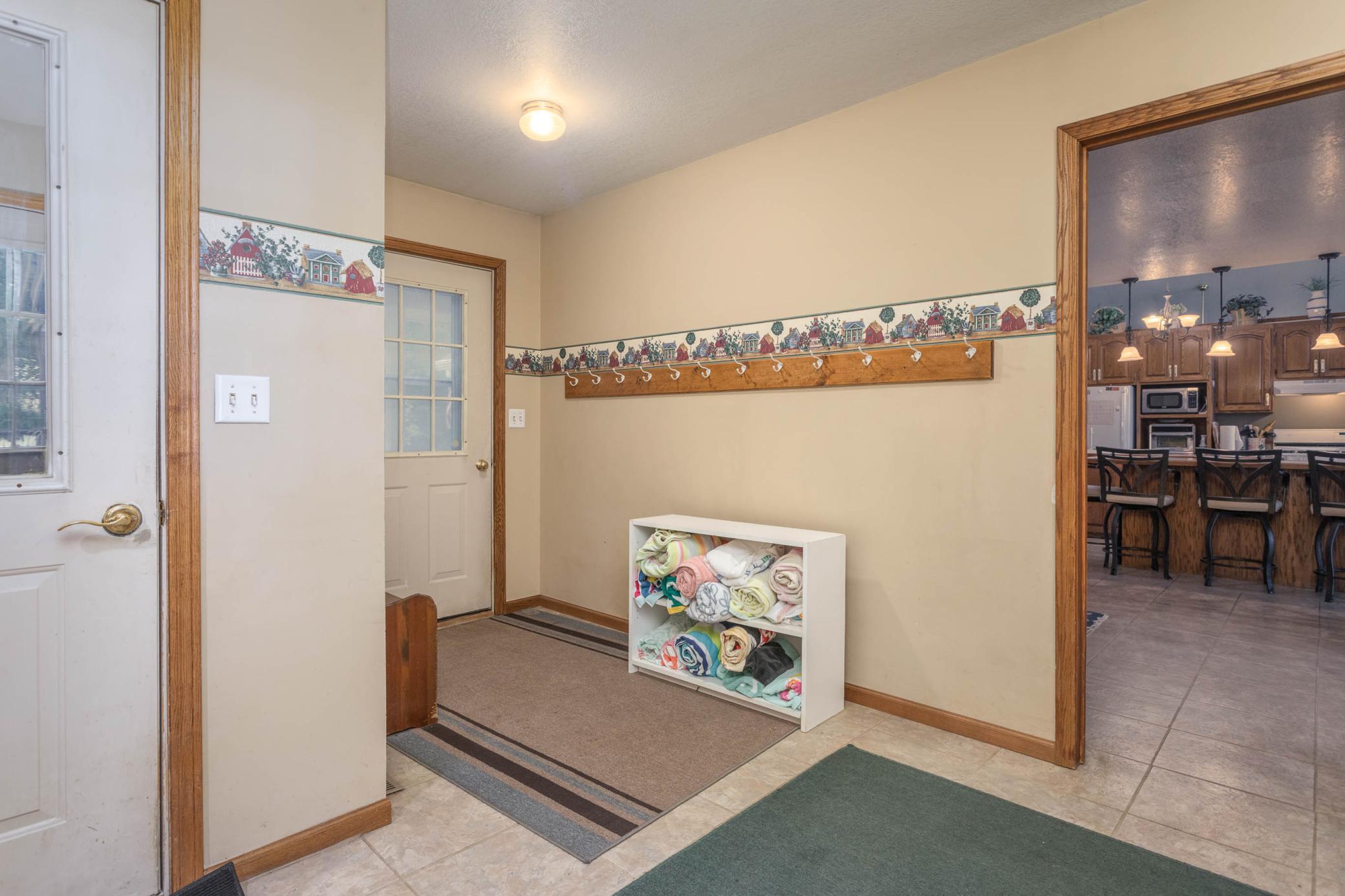 1996 single family home for sale at 8272 Sugar Sand Lane NW in Alexandria, MN — 6 bed, 4 bath (photo 50 of 86)