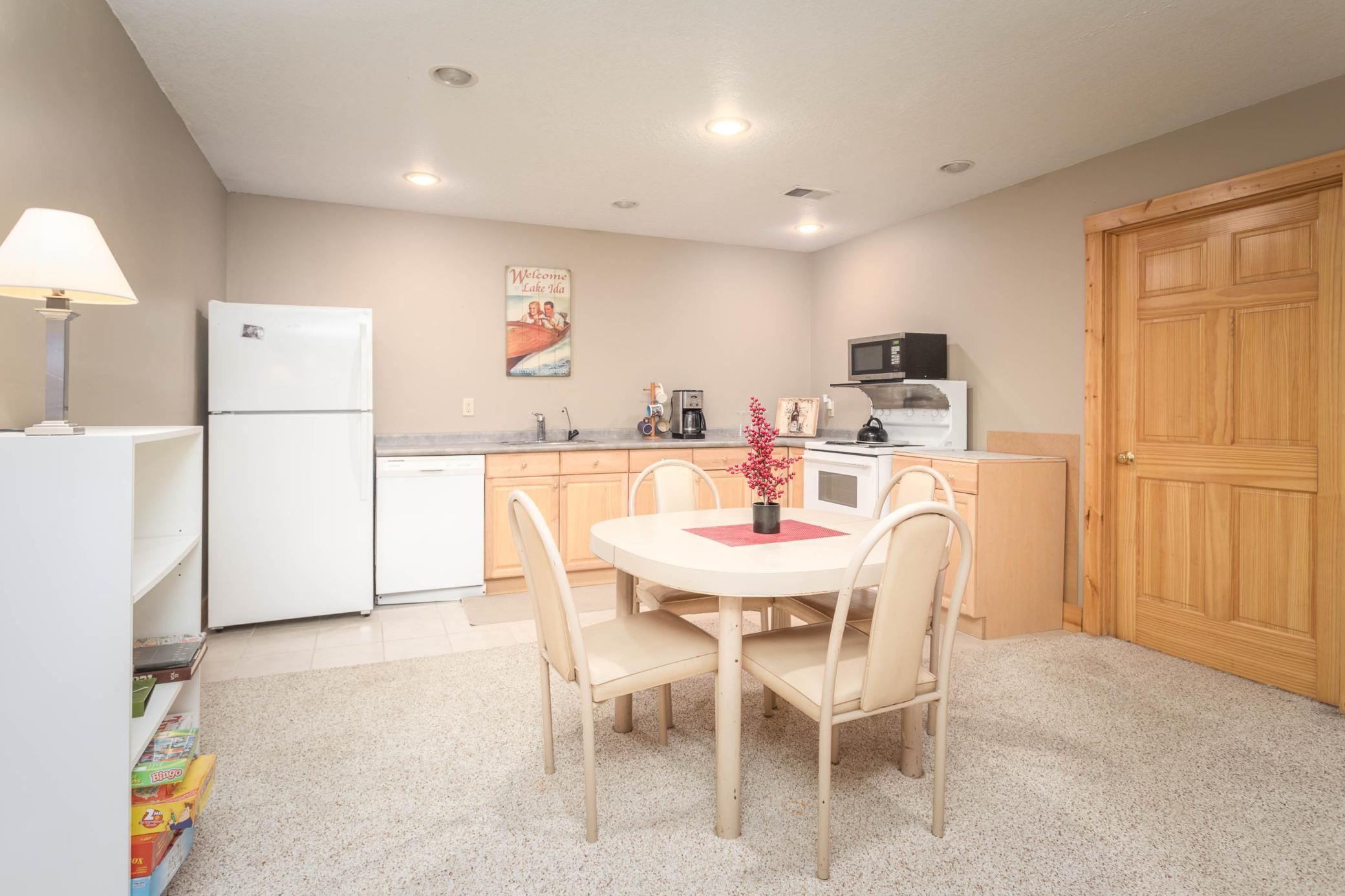 1996 single family home for sale at 8272 Sugar Sand Lane NW in Alexandria, MN — 6 bed, 4 bath (photo 61 of 86)
