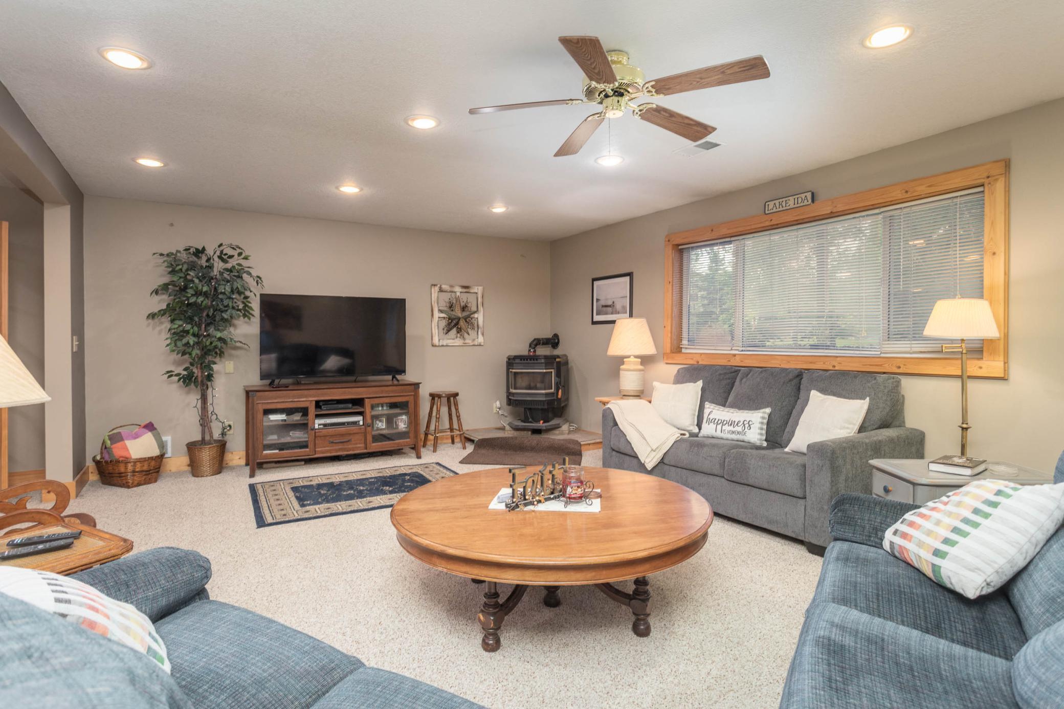 1996 single family home for sale at 8272 Sugar Sand Lane NW in Alexandria, MN — 6 bed, 4 bath (photo 64 of 86)