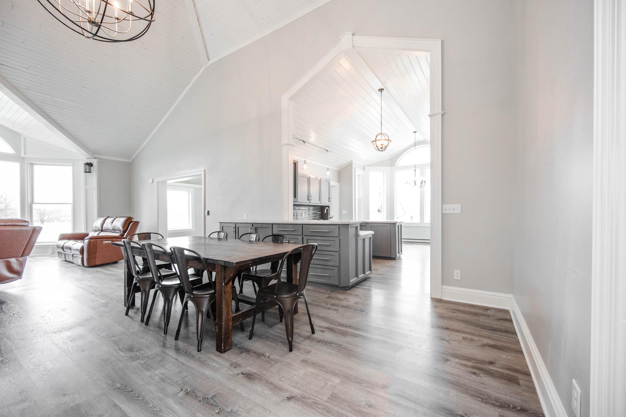 2001 single family home for sale at 42950 County Highway 19 in Sebeka, MN — 4 bed, 5 bath (photo 13 of 105)
