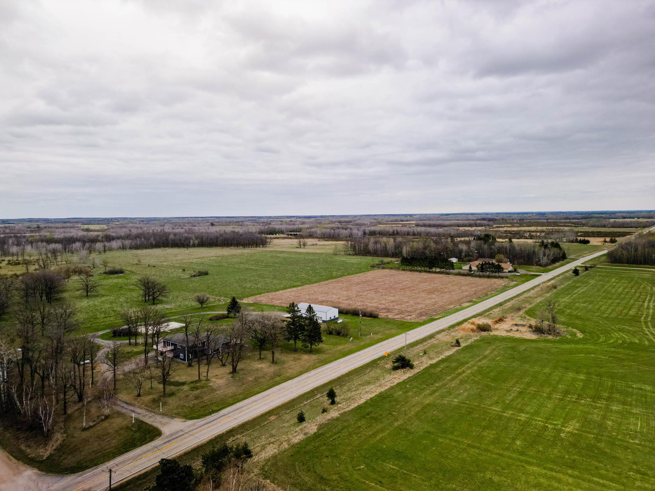 2001 single family home for sale at 42950 County Highway 19 in Sebeka, MN — 4 bed, 5 bath (photo 89 of 105)