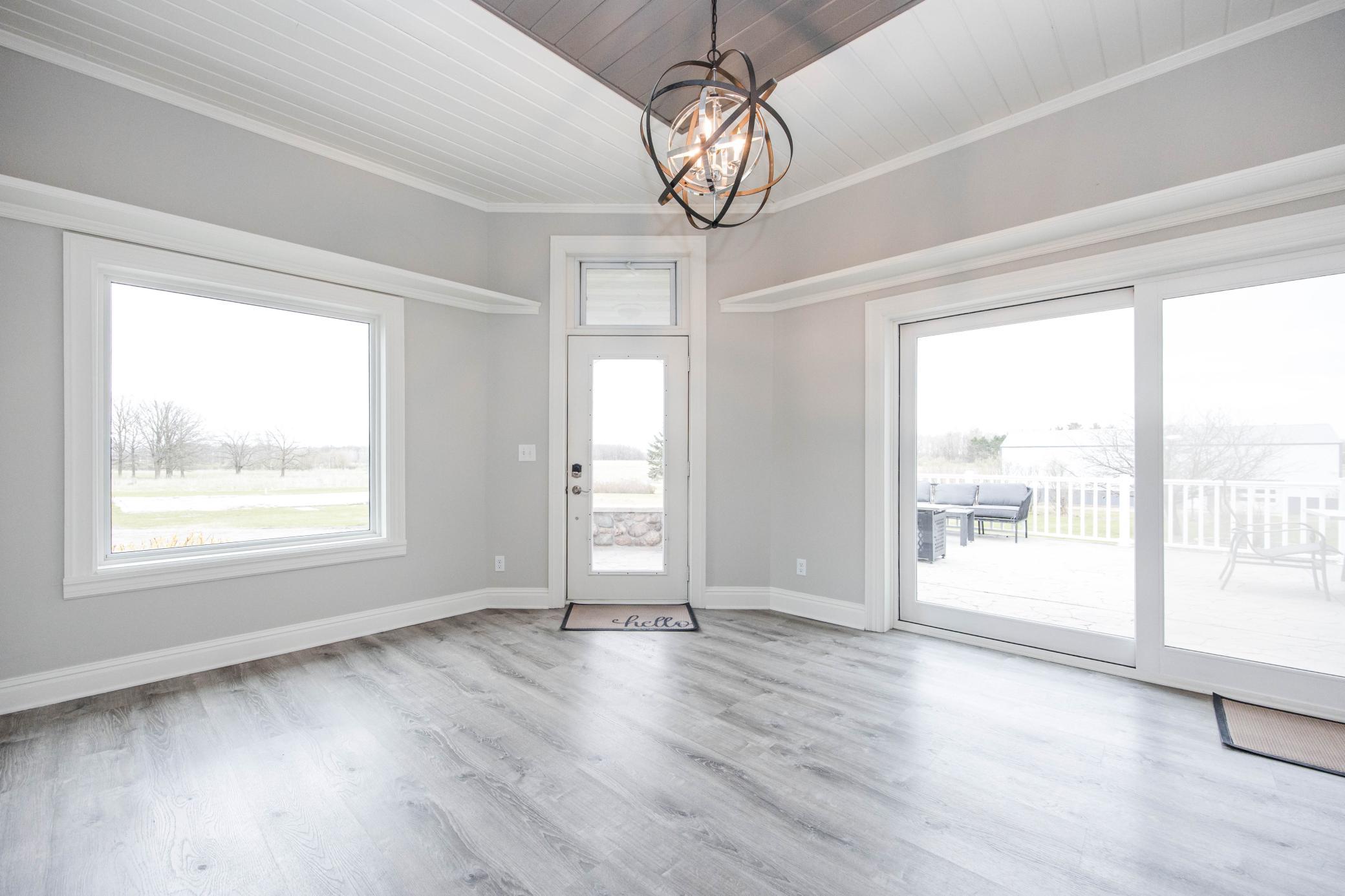 2001 single family home for sale at 42950 County Highway 19 in Sebeka, MN — 4 bed, 5 bath (photo 10 of 105)