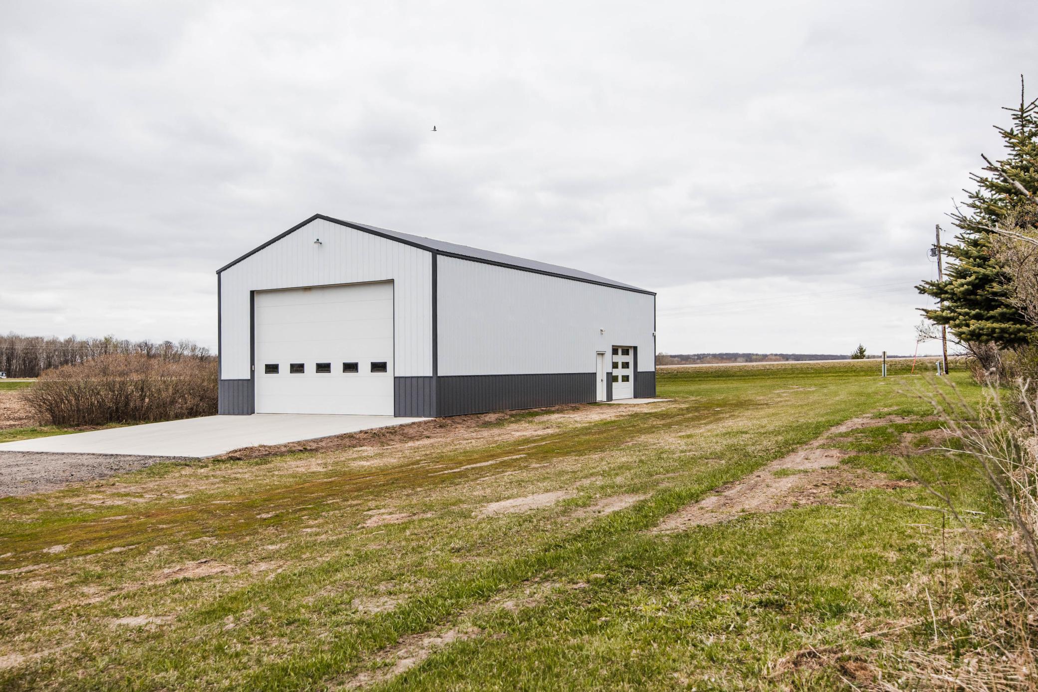 2001 single family home for sale at 42950 County Highway 19 in Sebeka, MN — 4 bed, 5 bath (photo 100 of 105)