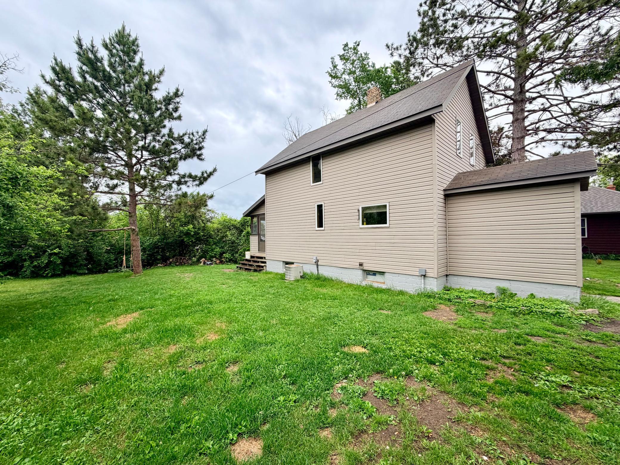206 Gunn Street, Coleraine MN 55722 - Photo 3 of 31