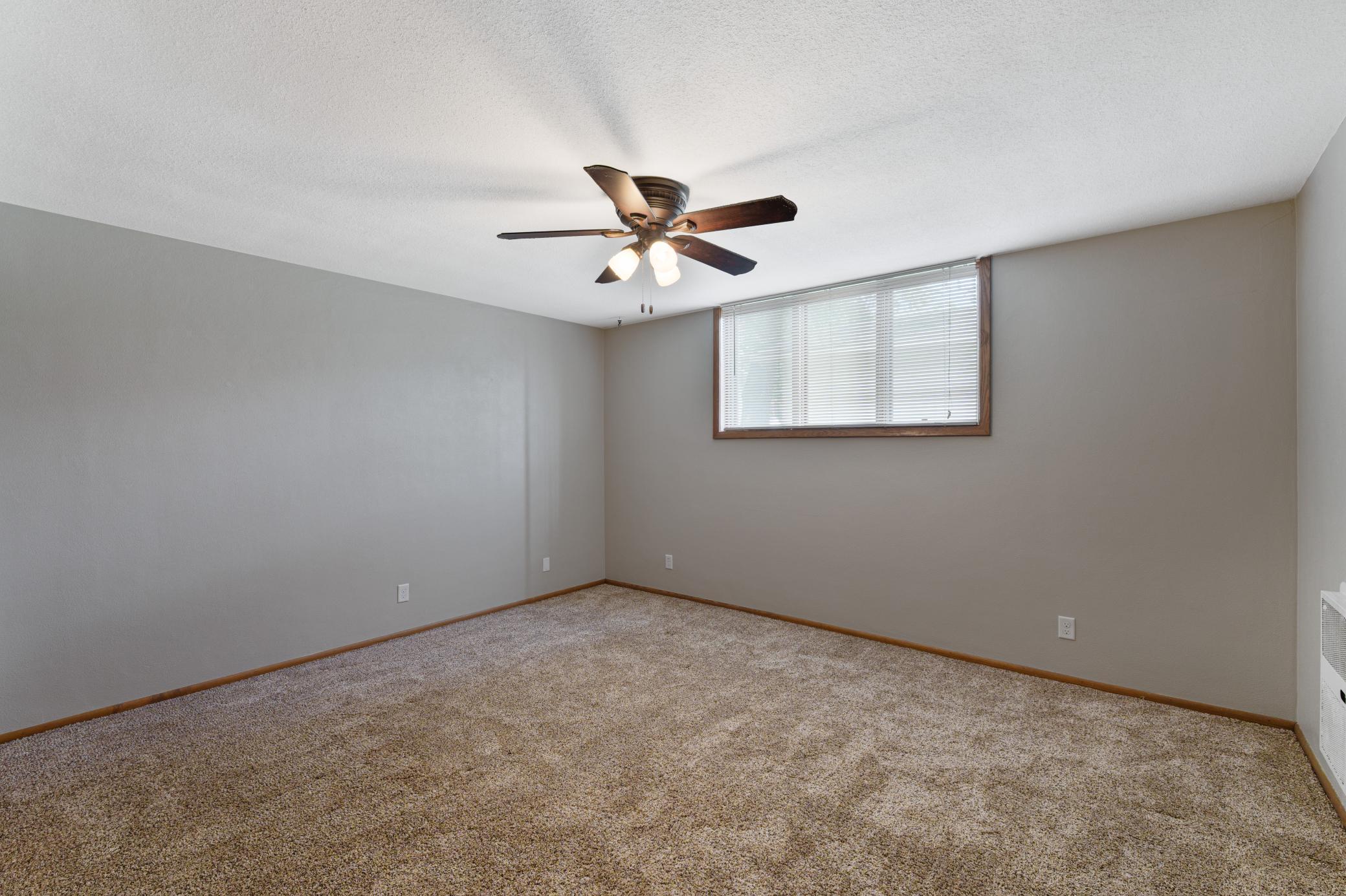 813 6th Avenue N, Fargo ND 58102 - Photo 9 of 14