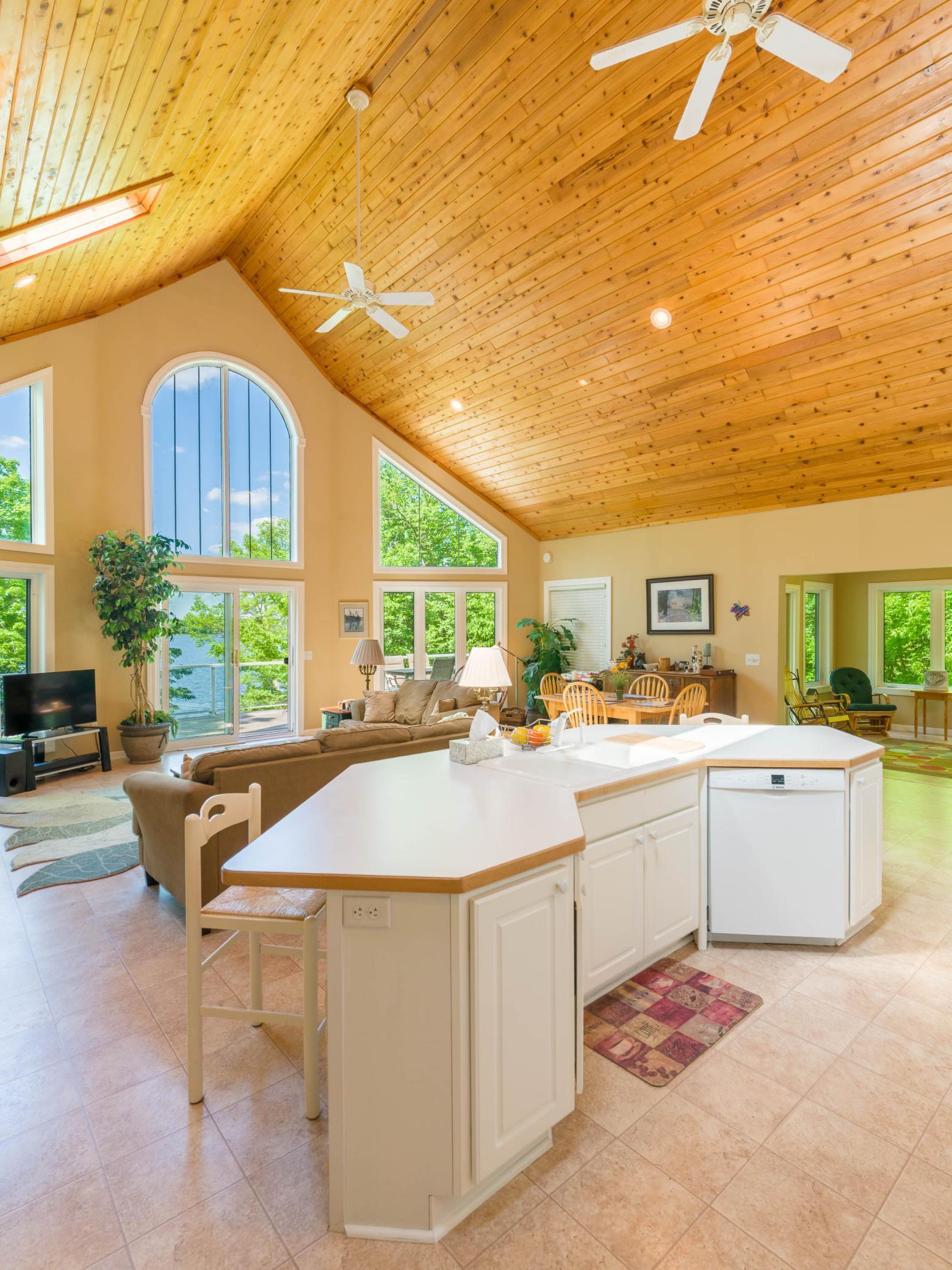 2012 single family home for sale at 27578 Ross Lake Road in Aitkin, MN — 2 bed, 3 bath (photo 5 of 66)